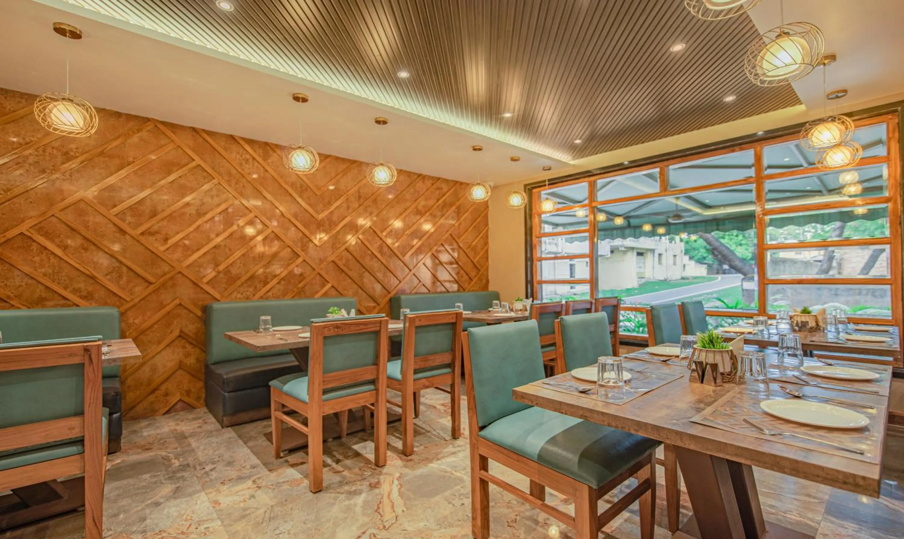 Restaurant/places to eat in Treebo Gyani's