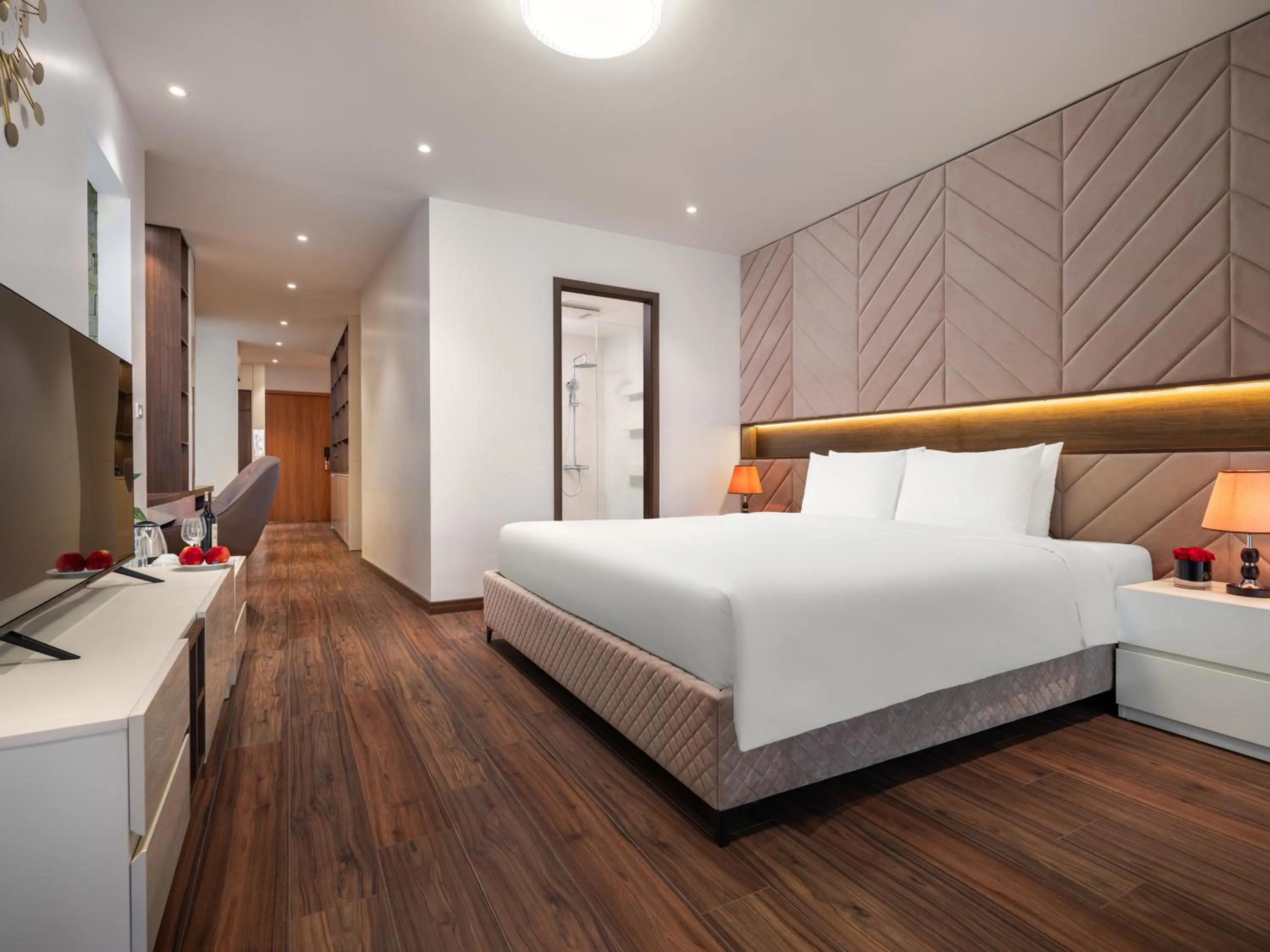 Bed in MoonLight Tay Ho