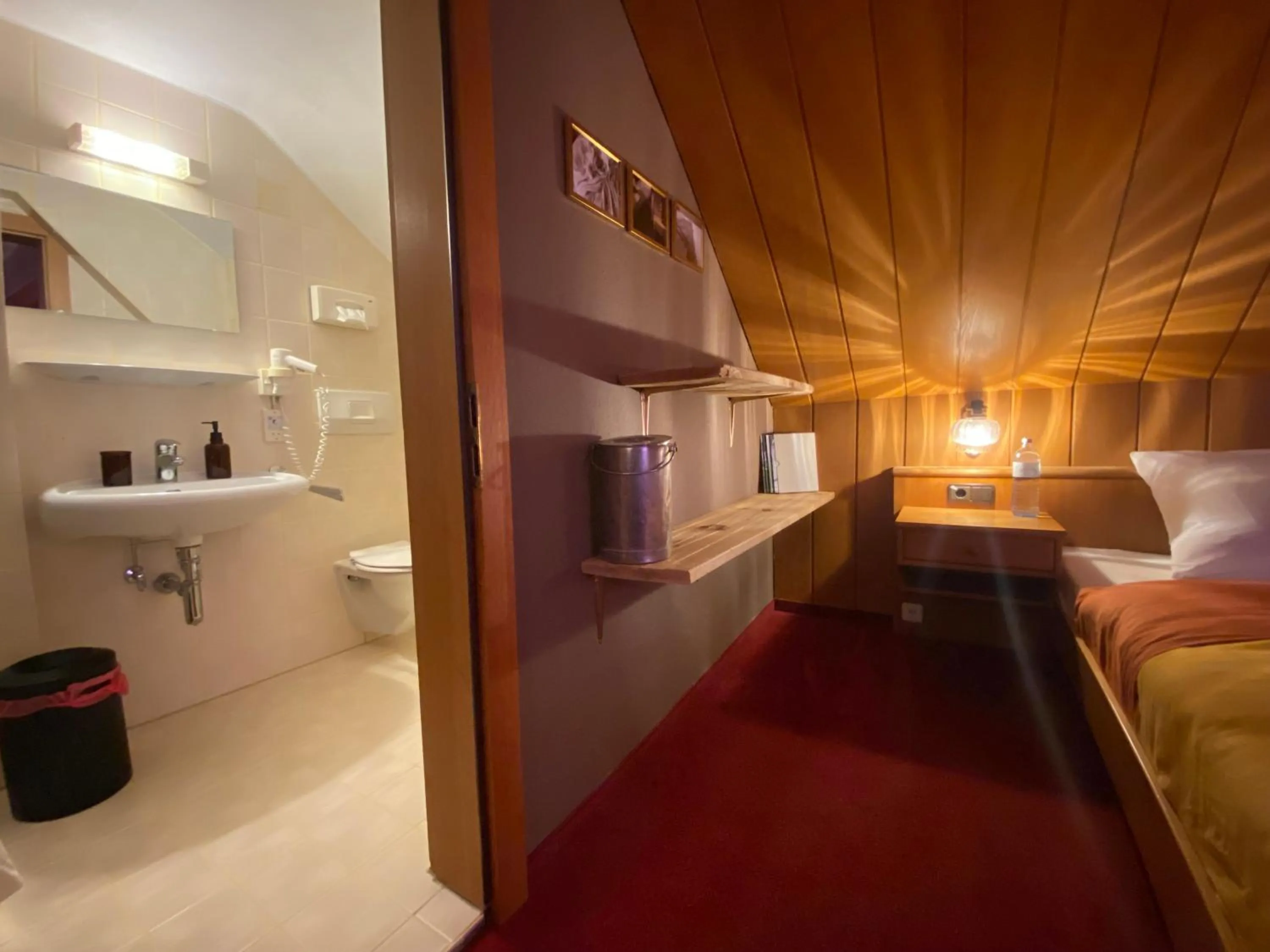 Bathroom in Stadthotel Helvetia