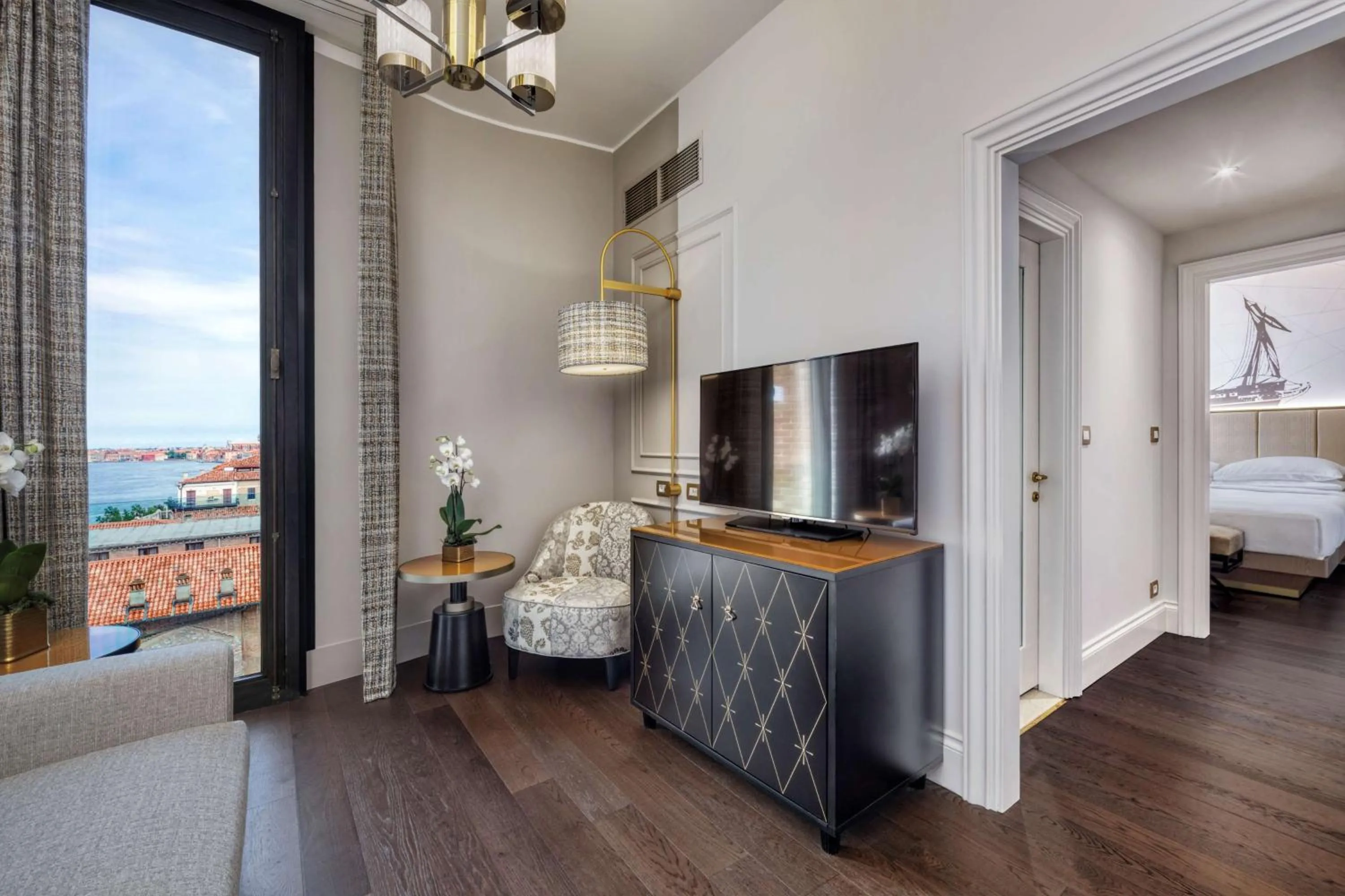 Bedroom, Bed in Hilton Molino Stucky Venice