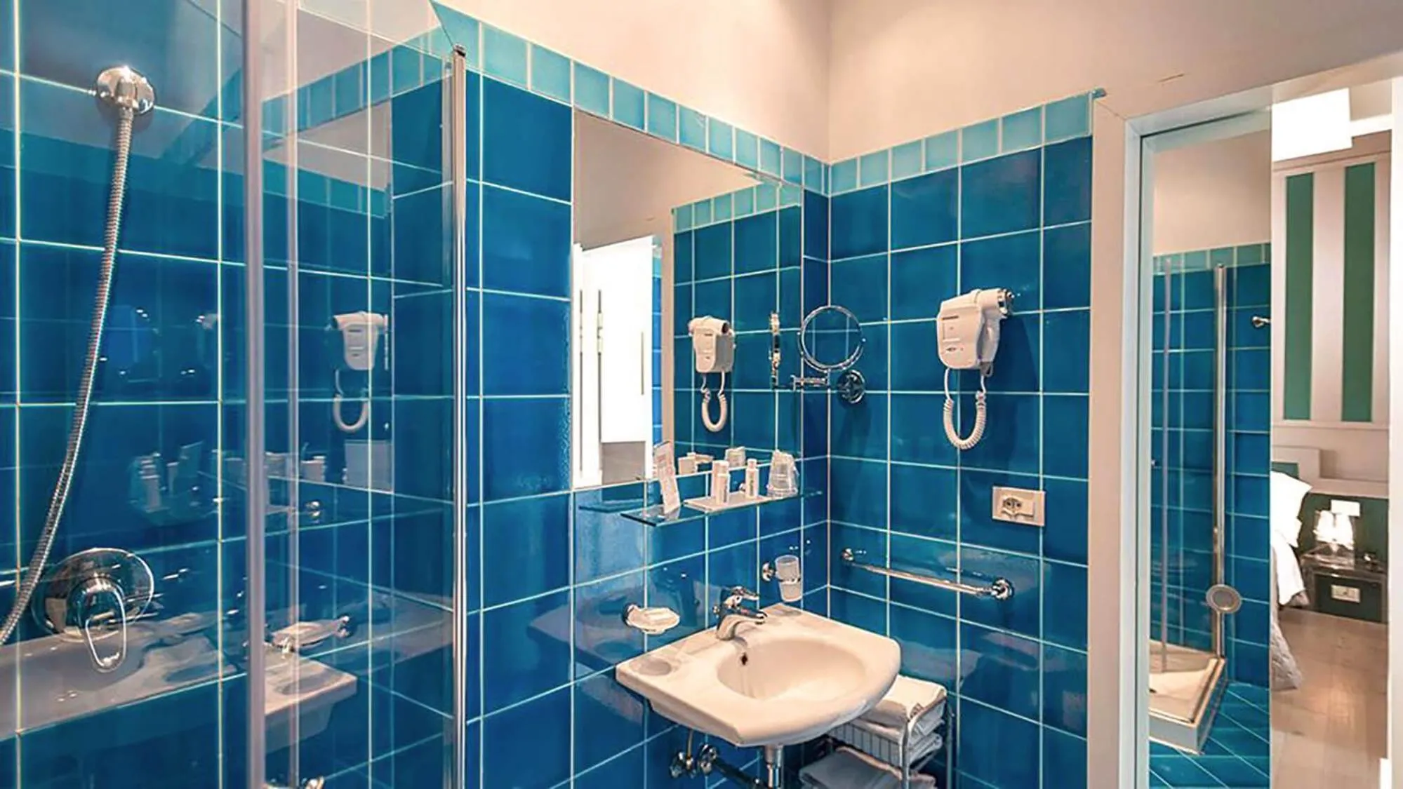 Bathroom in Perla Verde Hotel