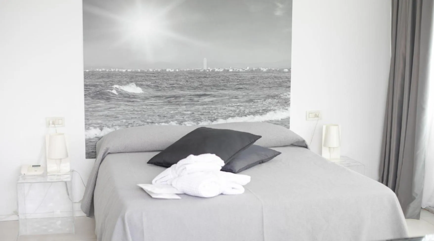 Bed in Perla Verde Hotel