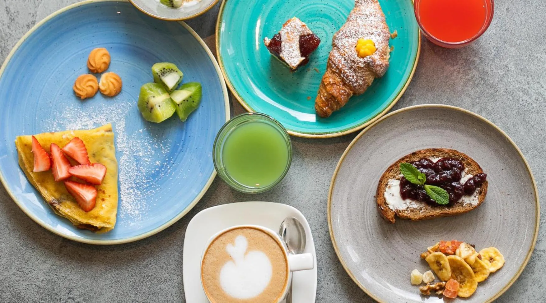 Breakfast in Perla Verde Hotel