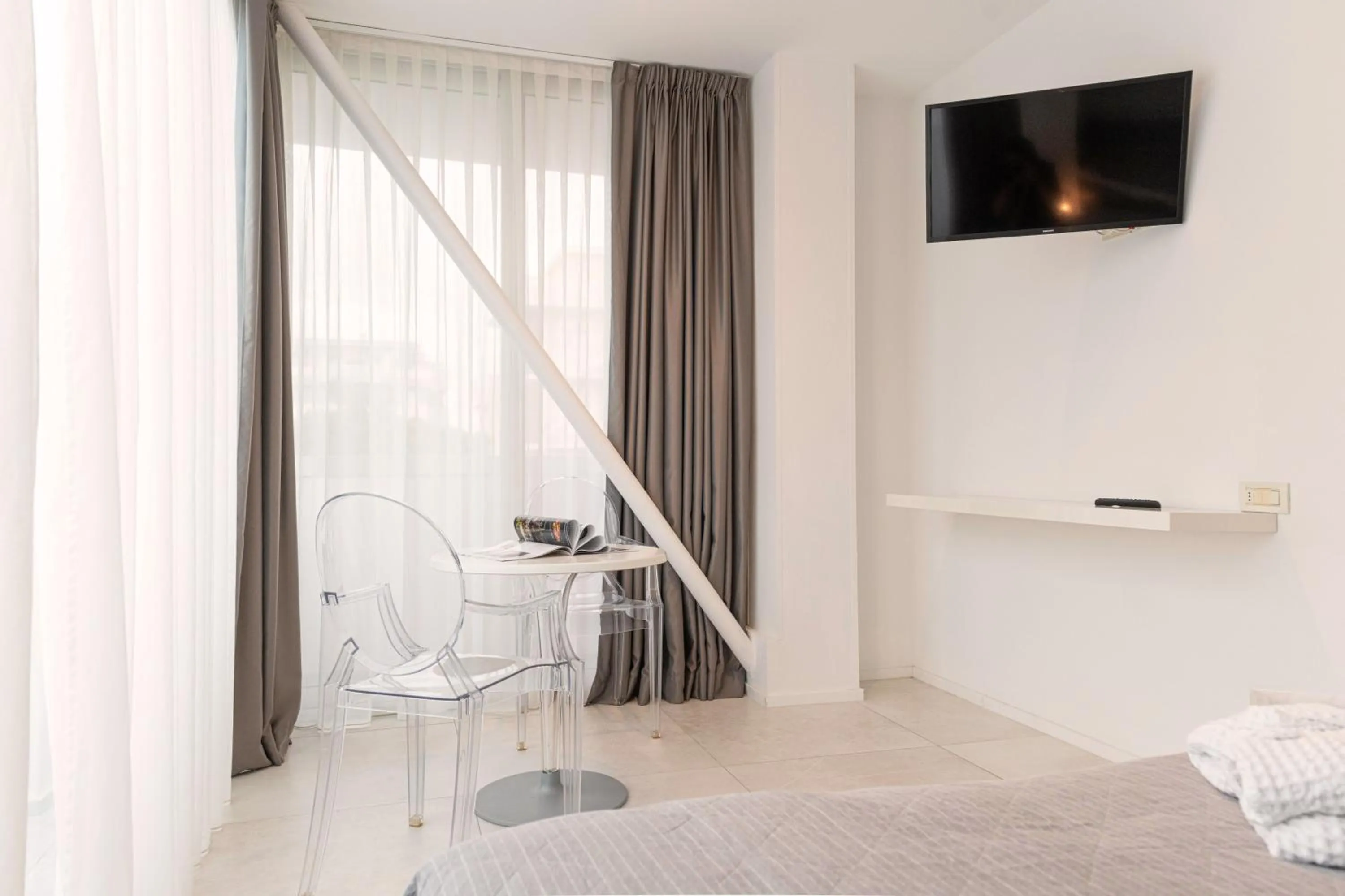 Photo of the whole room, Bed in Perla Verde Hotel