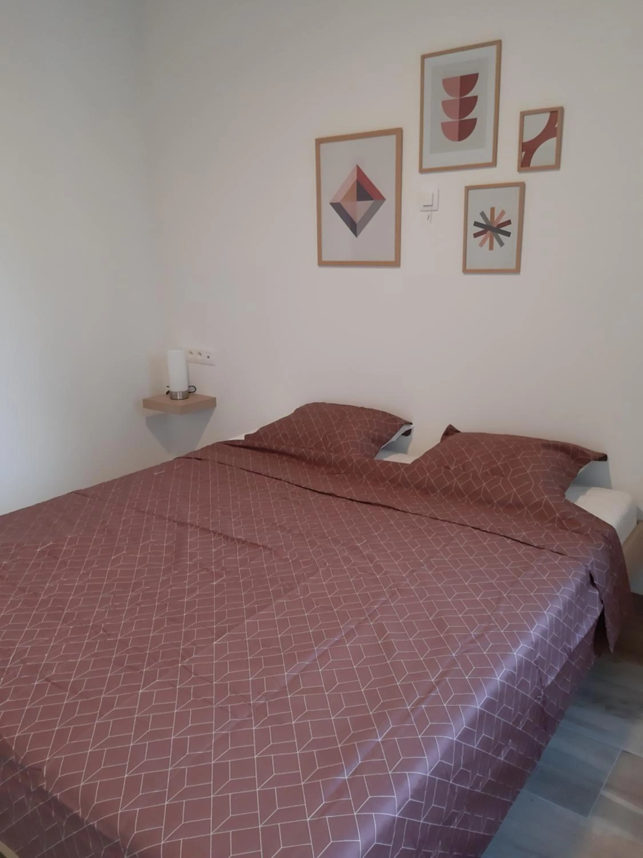 Bed in Novia - Op de zeedijk, parkeren mogelijk