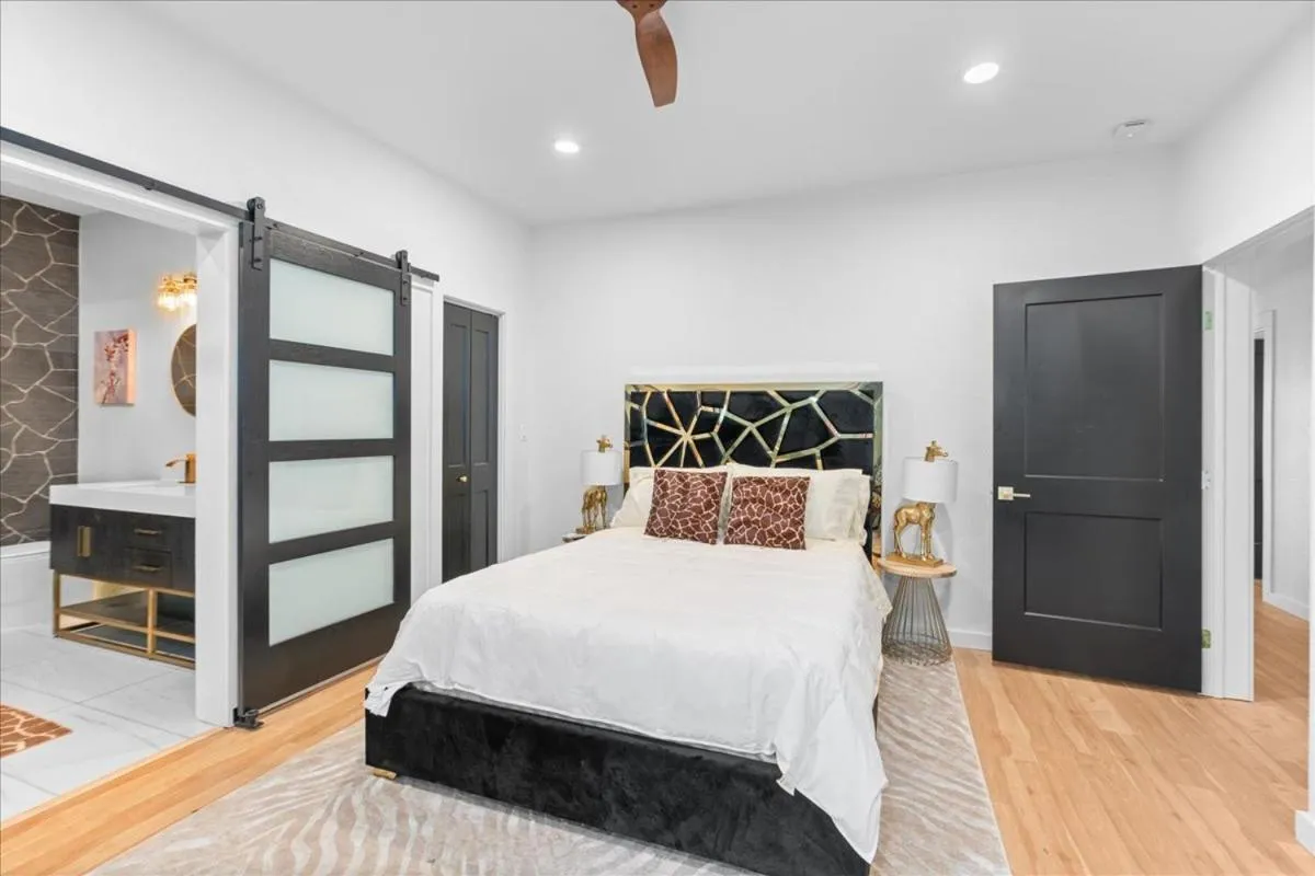 Bed in Blue Hills Ranch