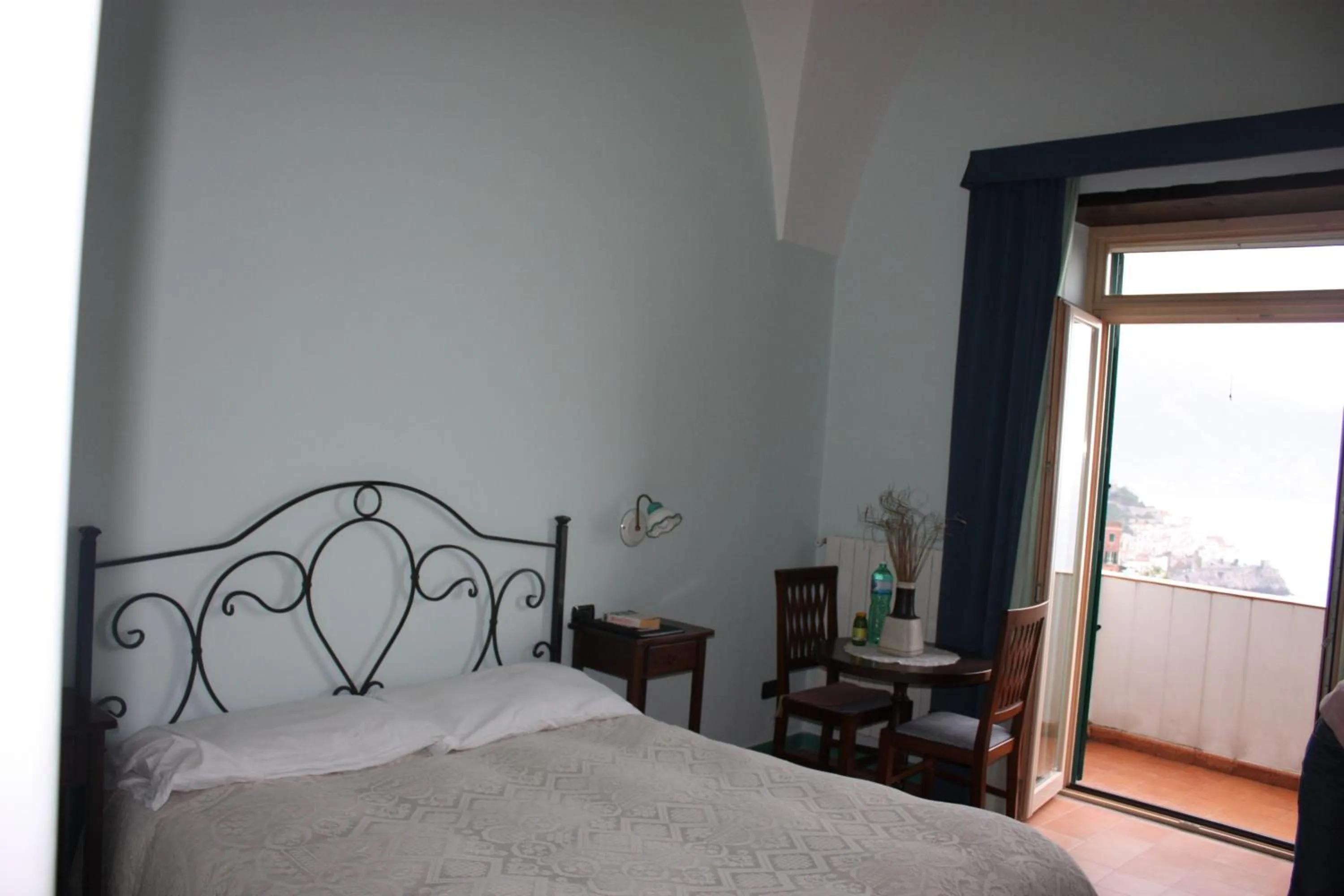 Balcony/Terrace, Bed in Villa Rina
