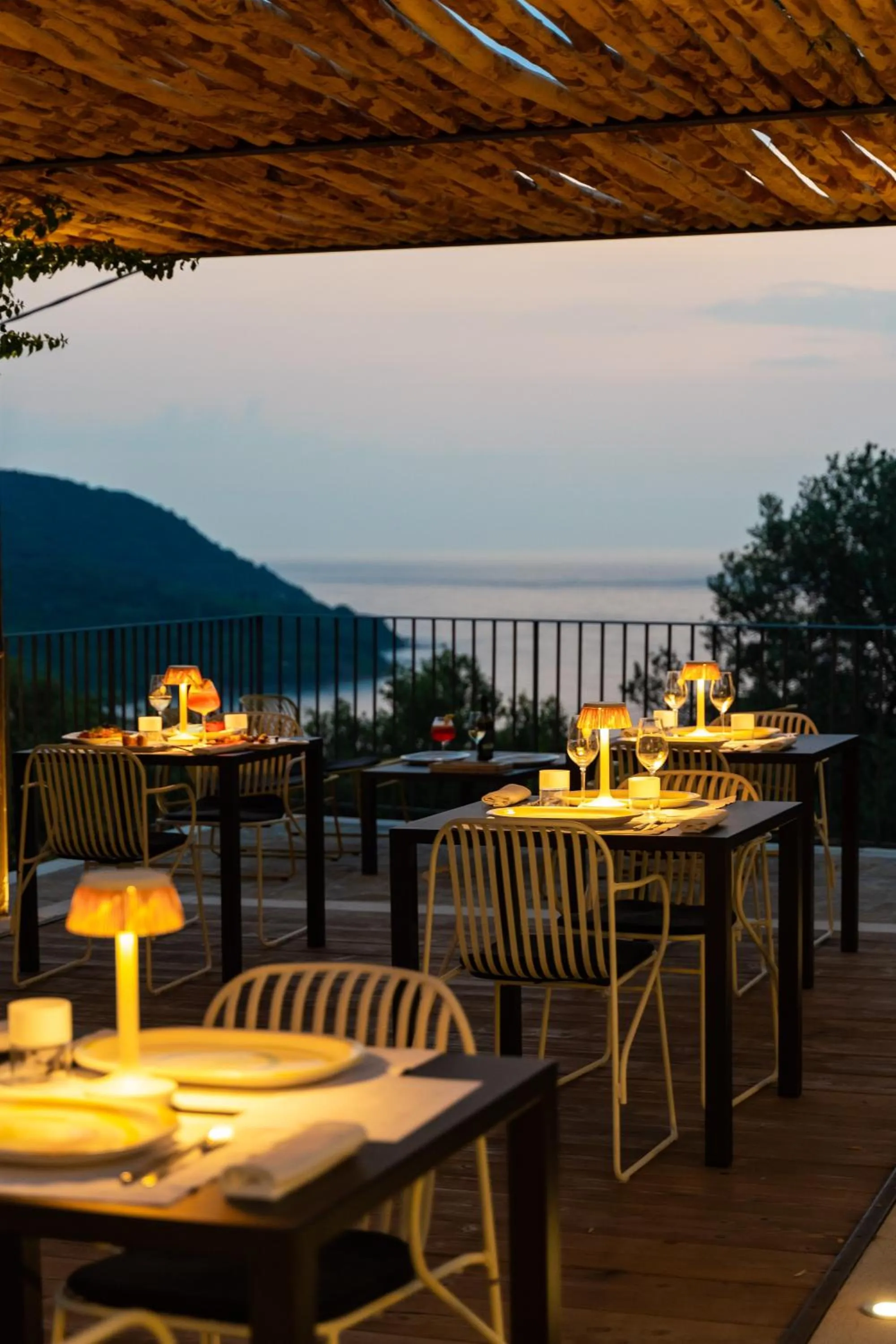 Restaurant/places to eat in B&B Baia Di Trentova