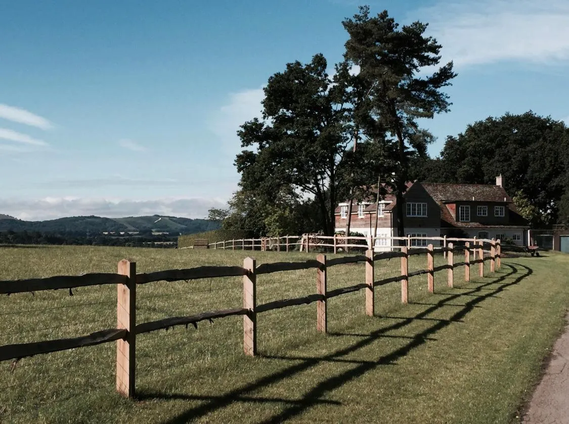 Garden flat near Goodwood with stunning views