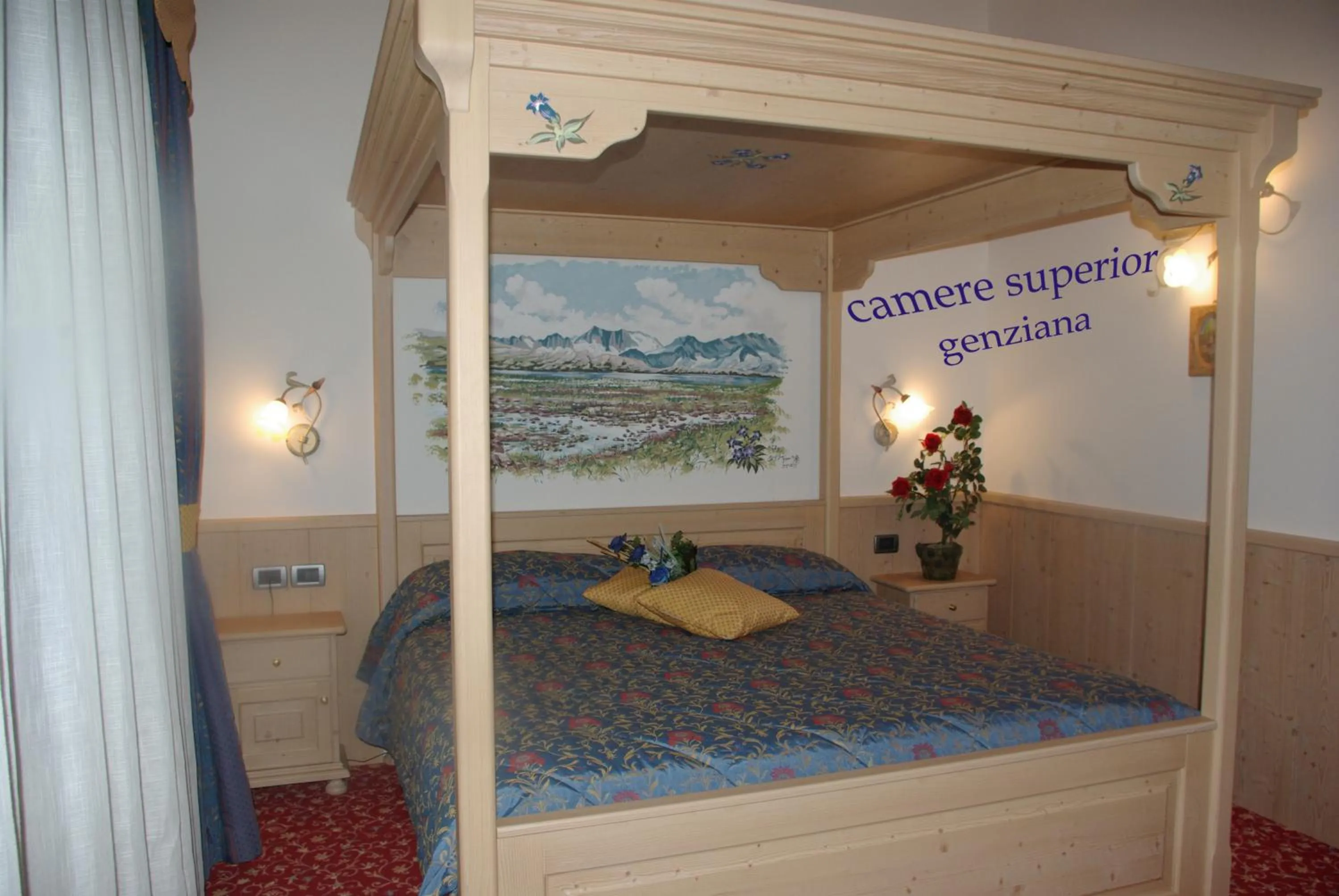 Bed in Hotel Ortles Dolomiti Walking & Spa