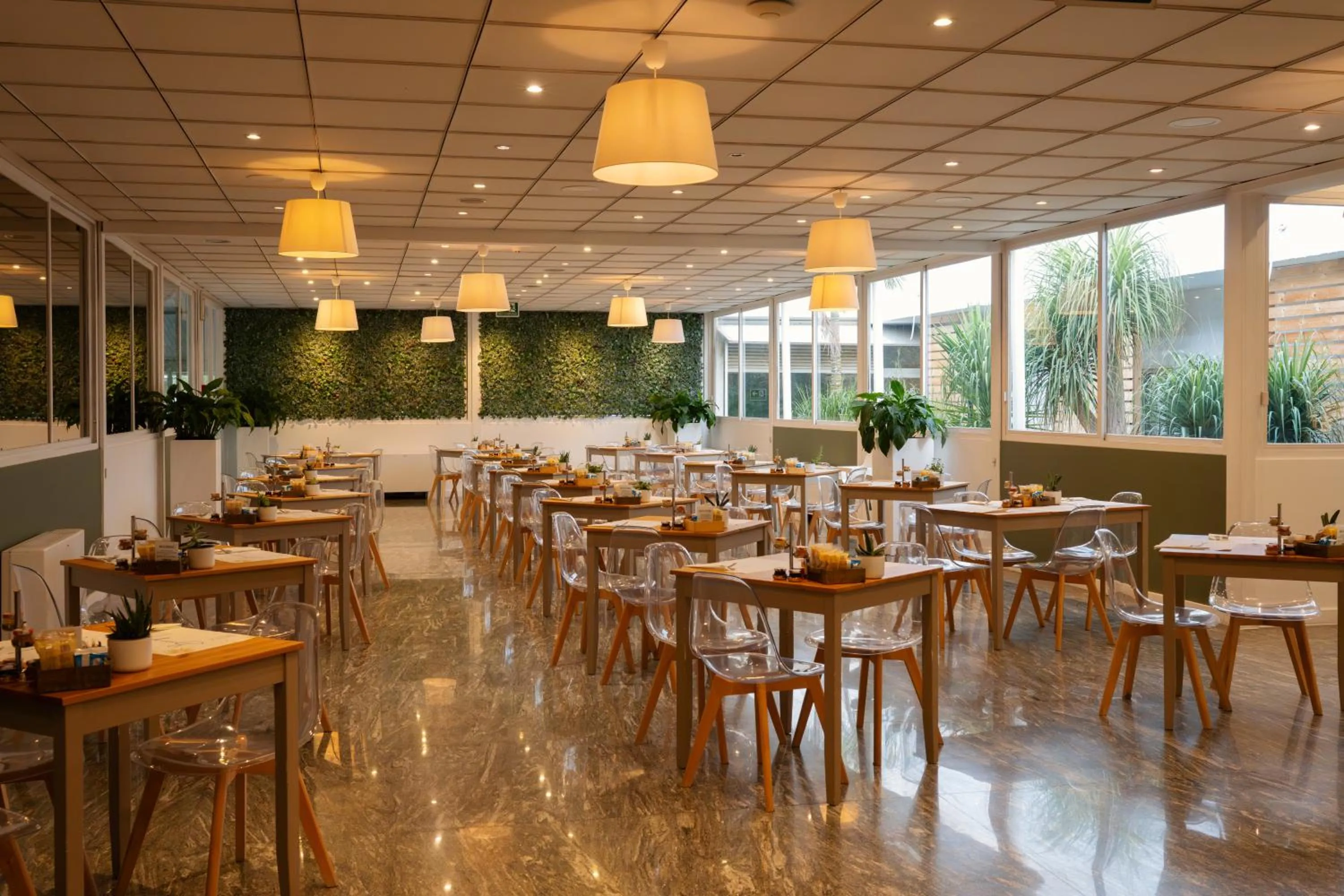 Breakfast in Hotel Riva Del Sole