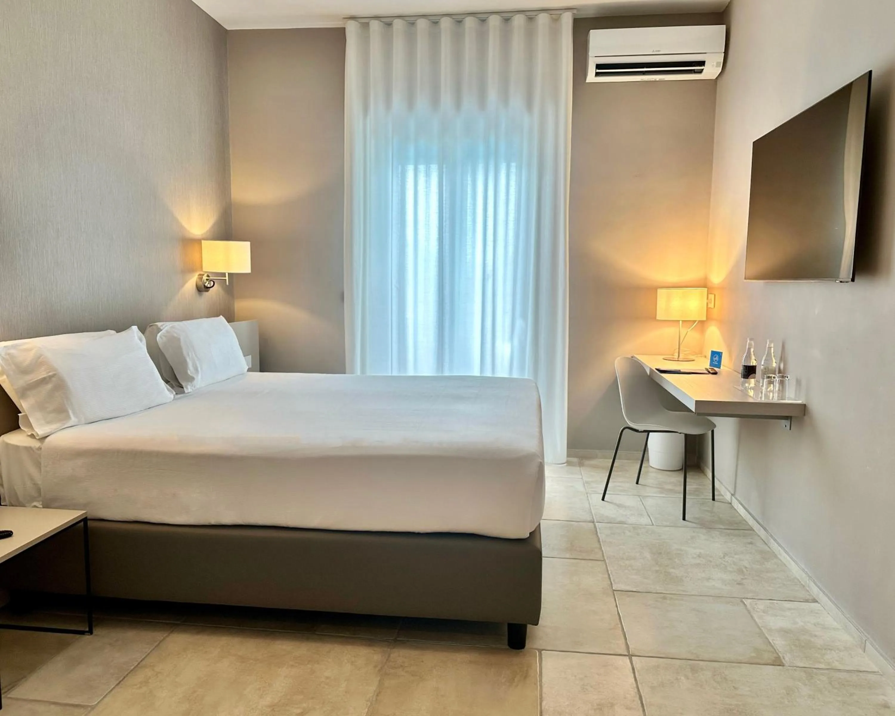 Bedroom, Bed in Hotel Riva Del Sole