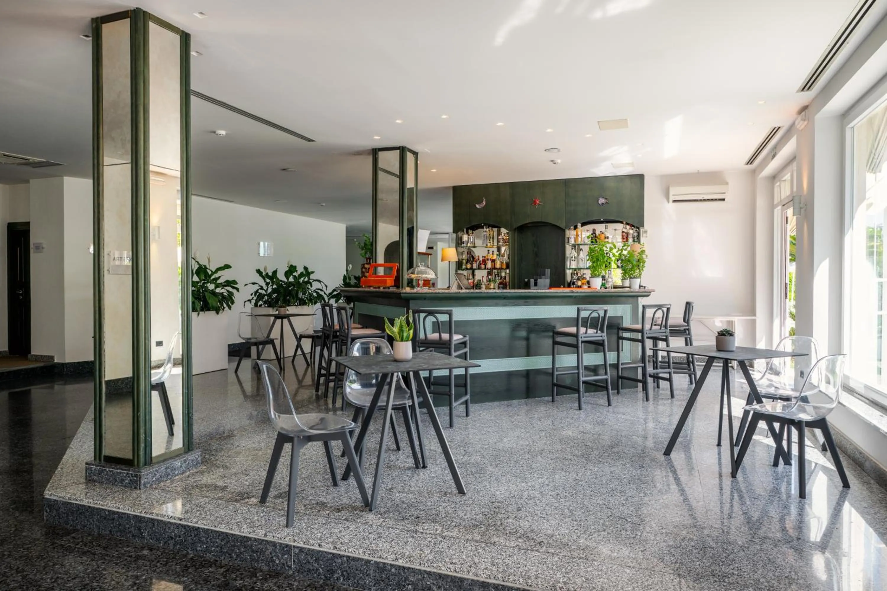 Restaurant/places to eat in Hotel Riva Del Sole