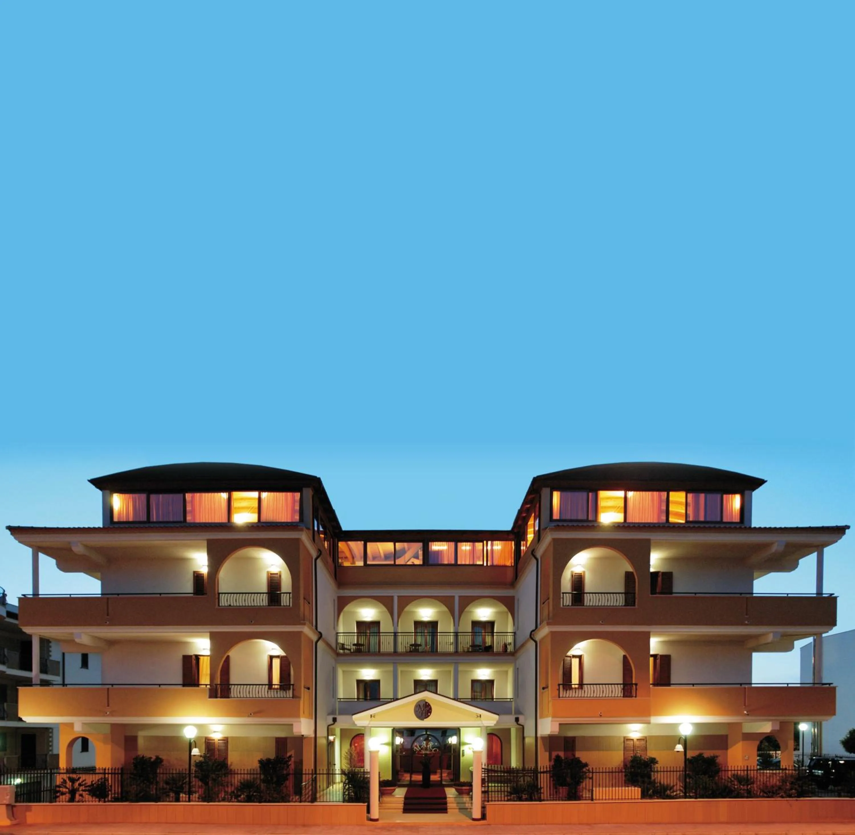 Facade/entrance in Marc Hotel