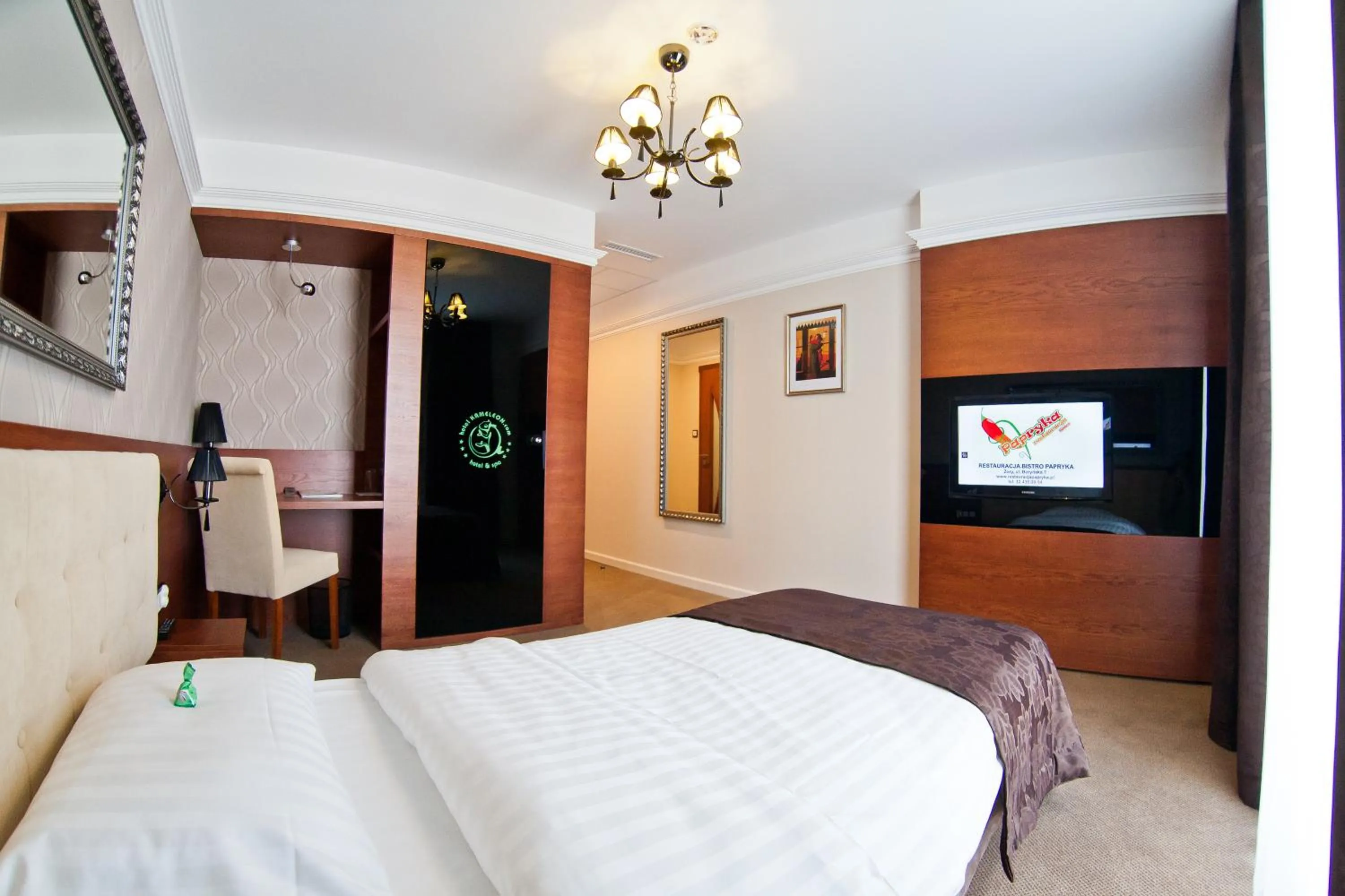 Bed in Hotel&Spa Kameleon