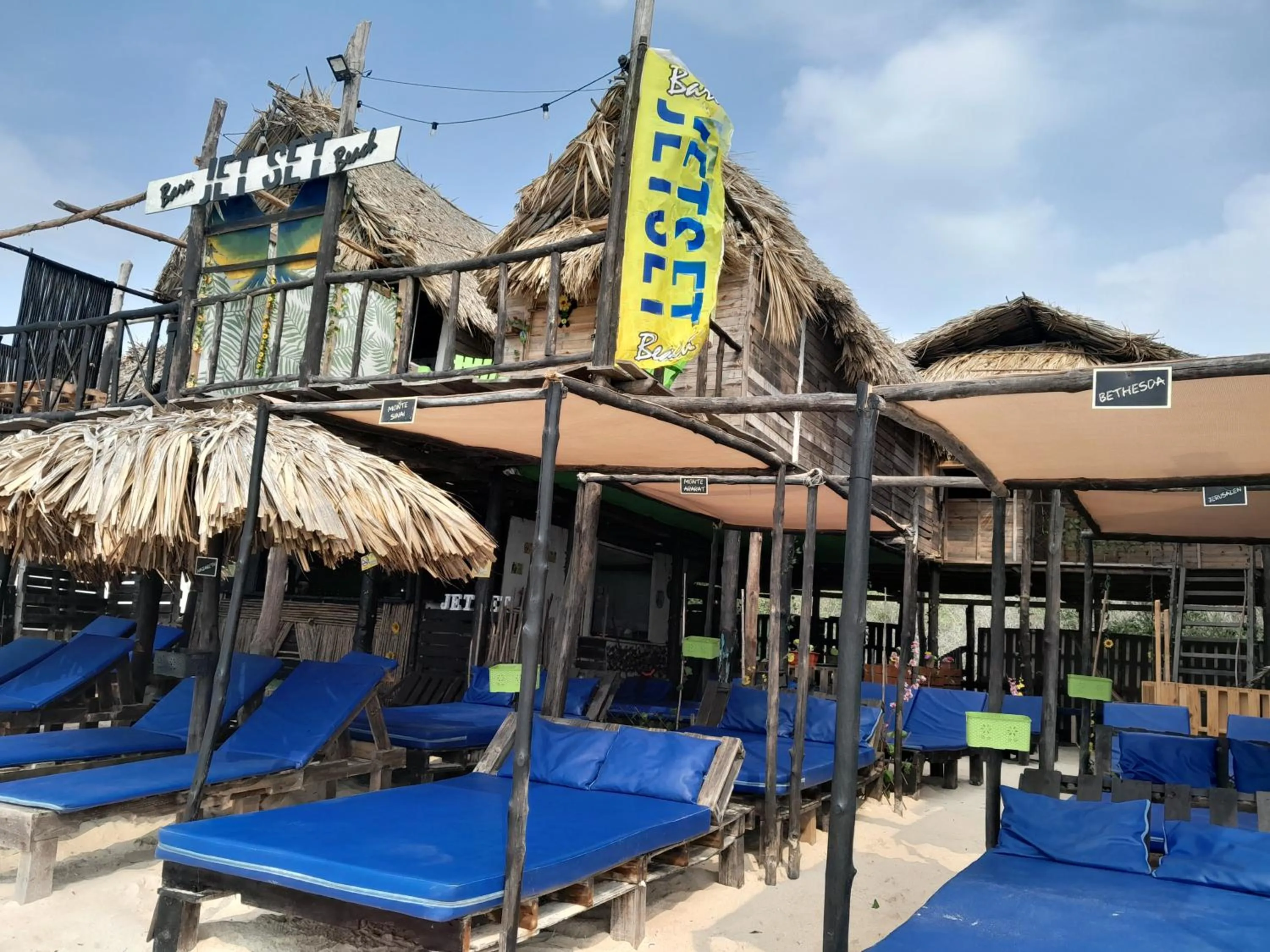 Property building in Baru Jet Set Beach & Hostal