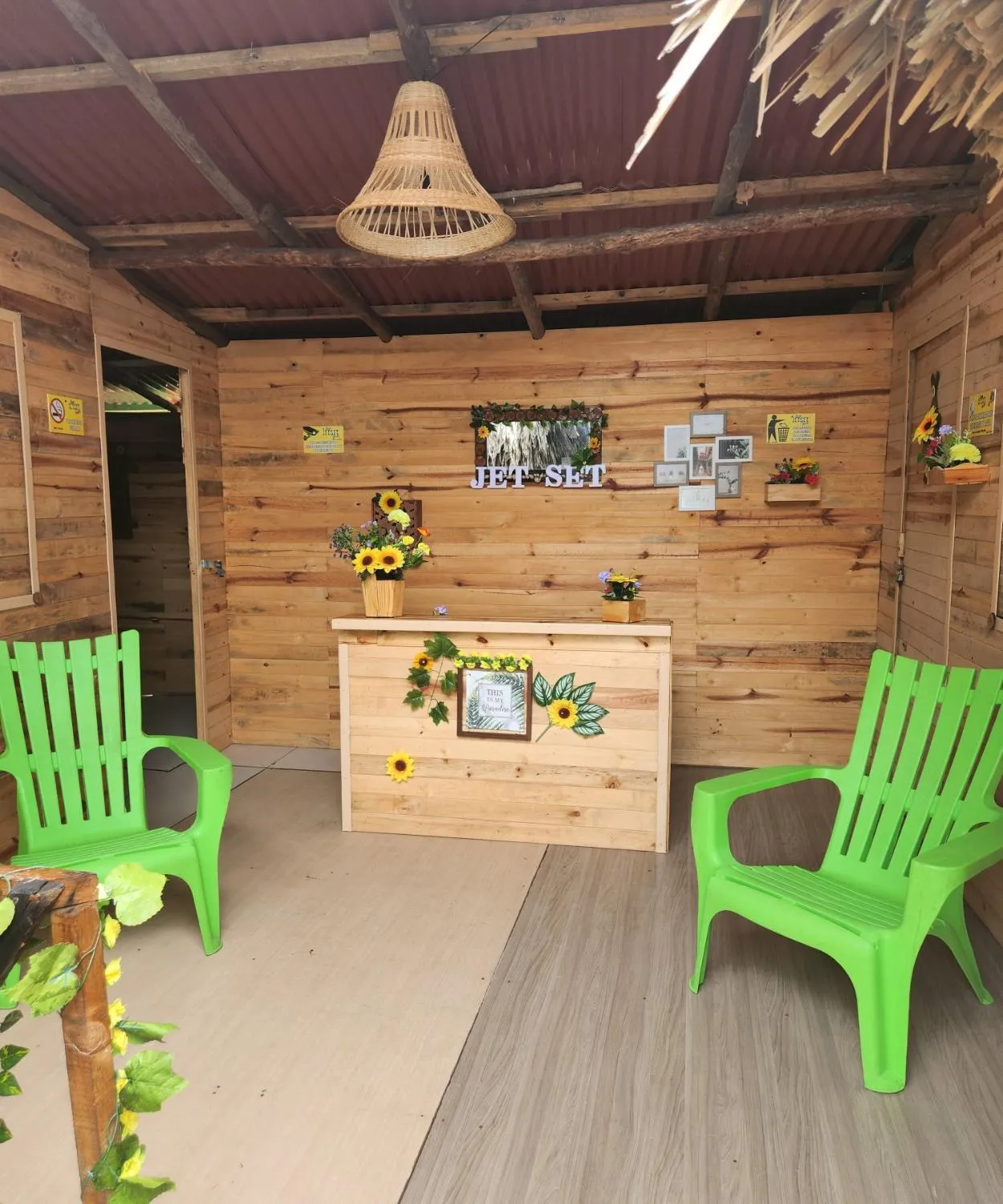 Seating area in Baru Jet Set Beach & Hostal