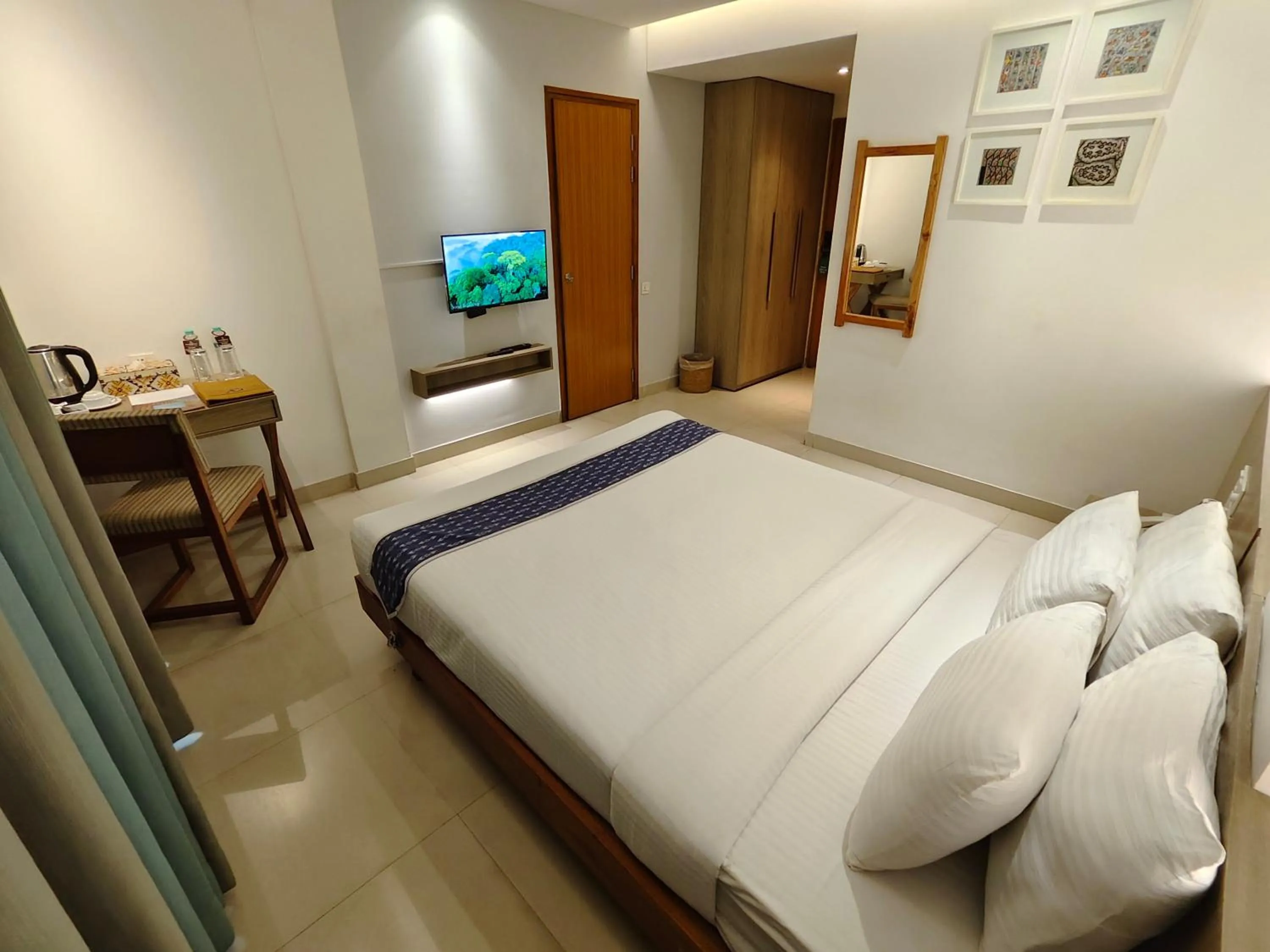 Bed in Hotel Nandini