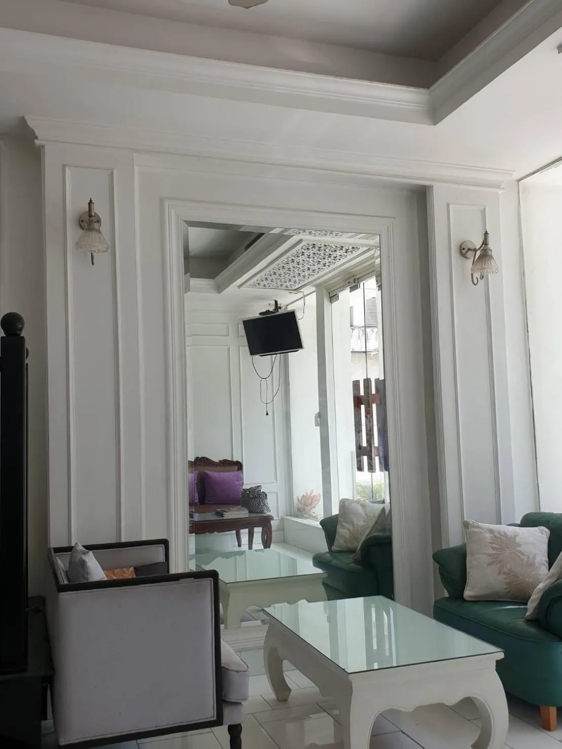 Property building in Aora Boutique Hotel Sutthisan