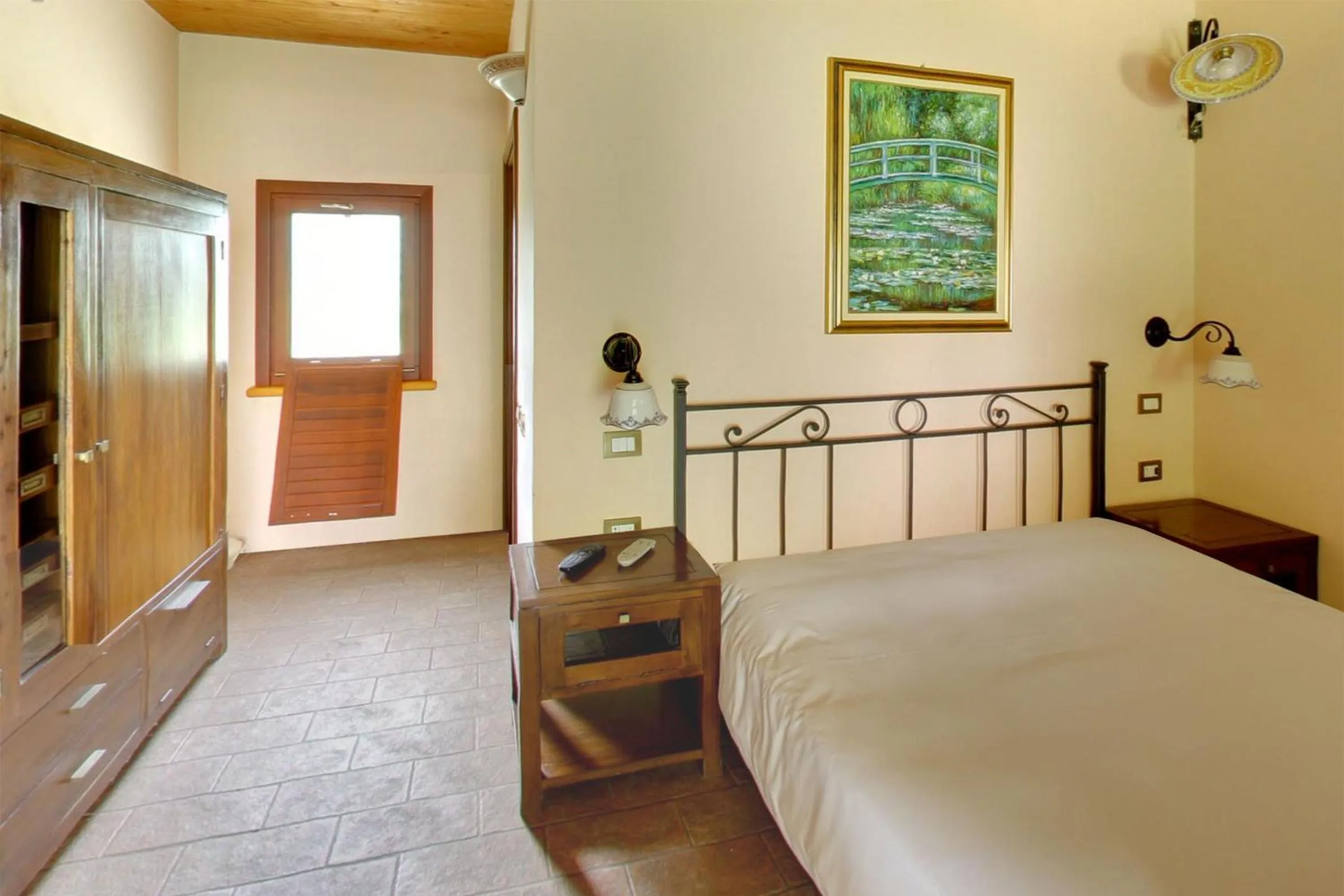 Photo of the whole room, Bed in Agriturismo Cascina Madonnina