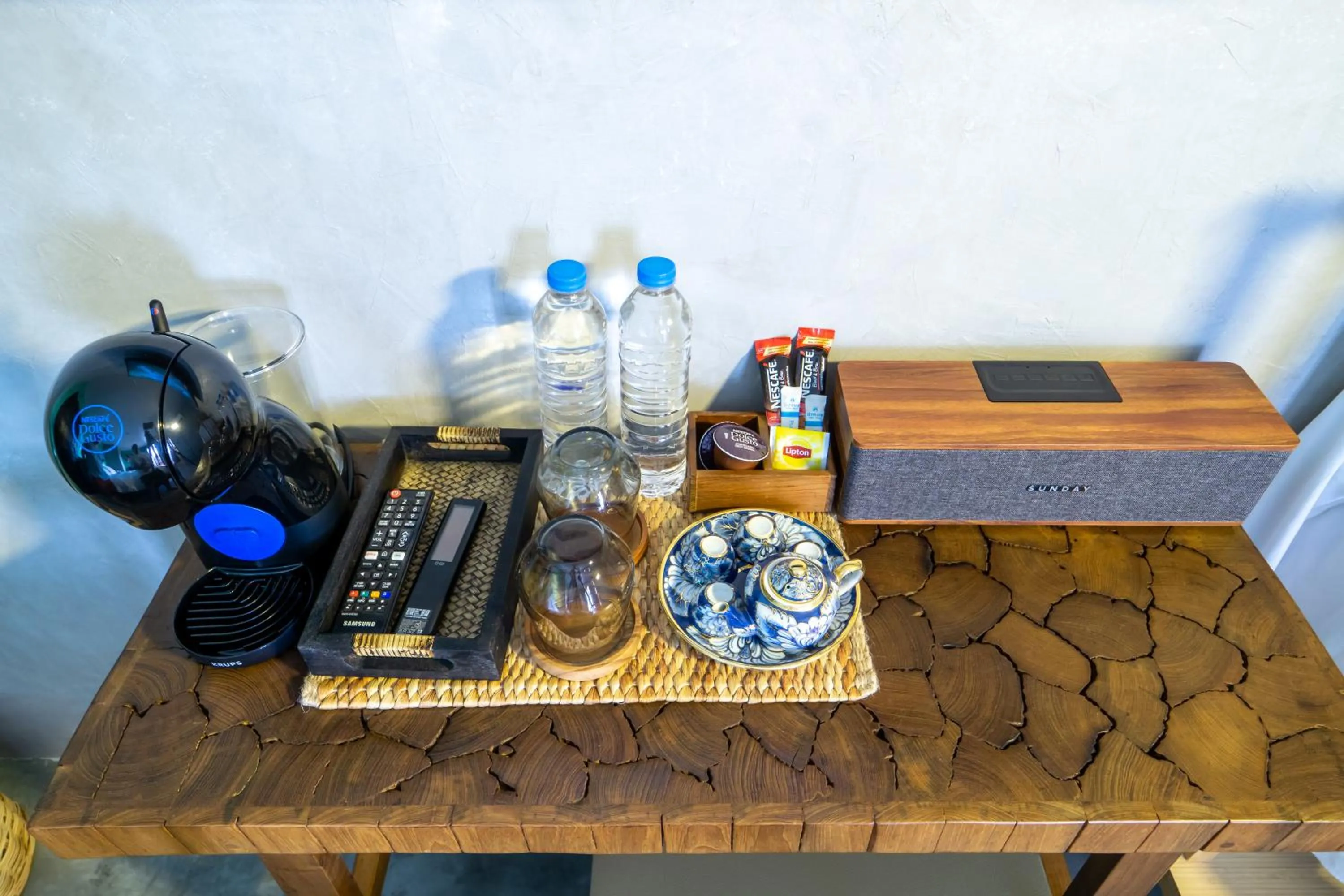 Drinks in Lo-Ha Guest house, Contactless Check-in