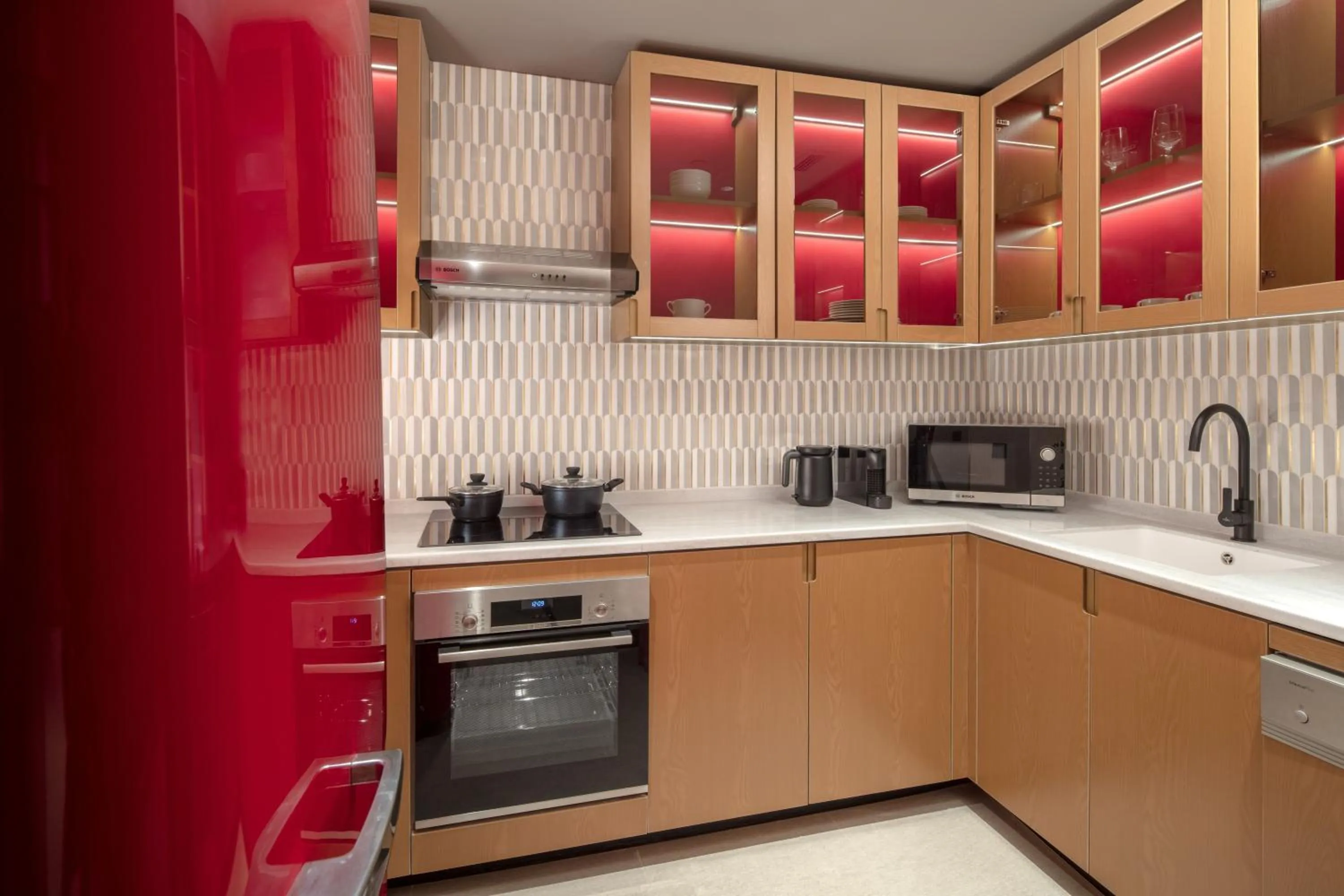 Coffee/tea facilities in Andaz Doha, by Hyatt