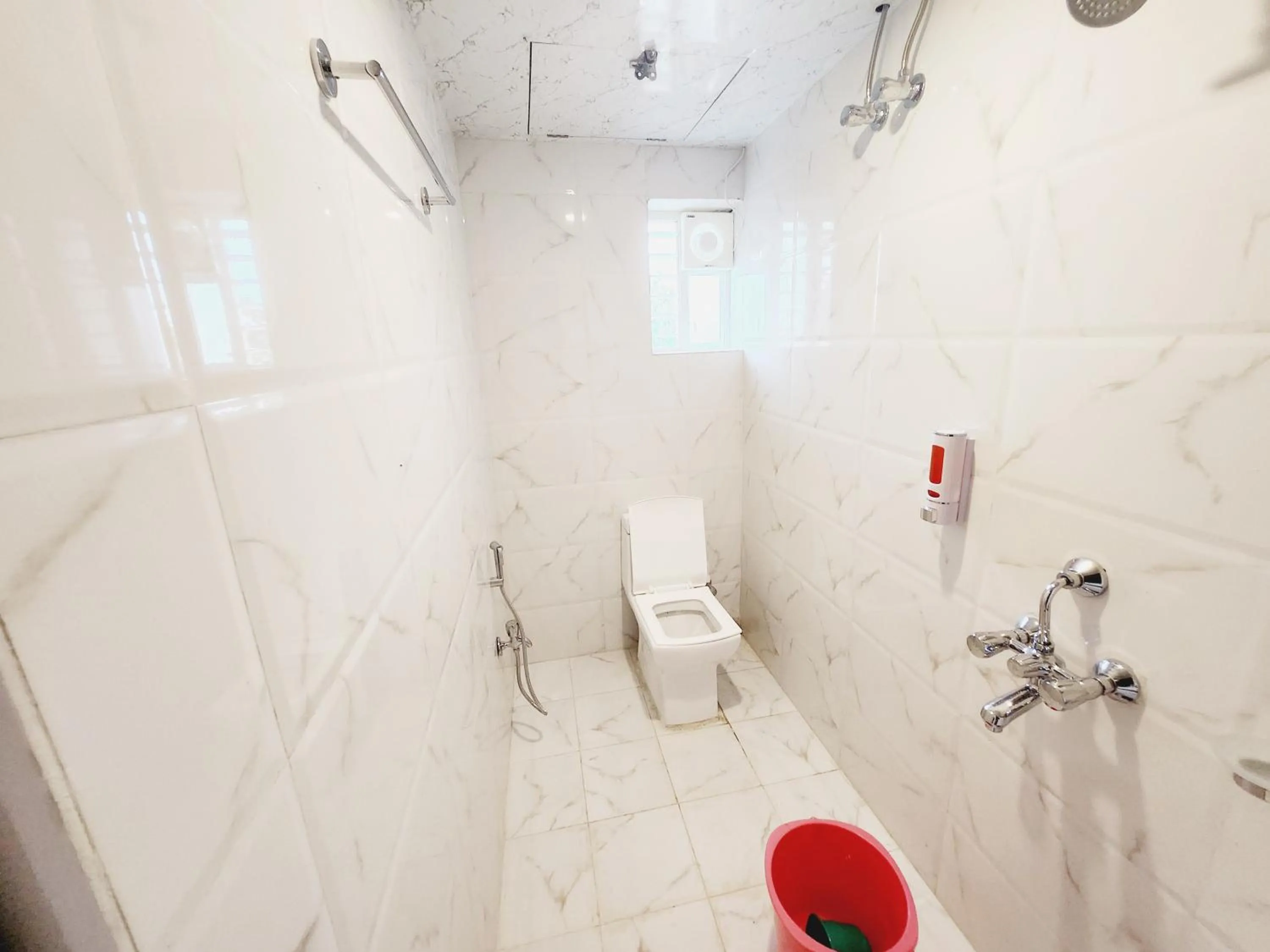 THE GREENSTAR INN PREMIUM