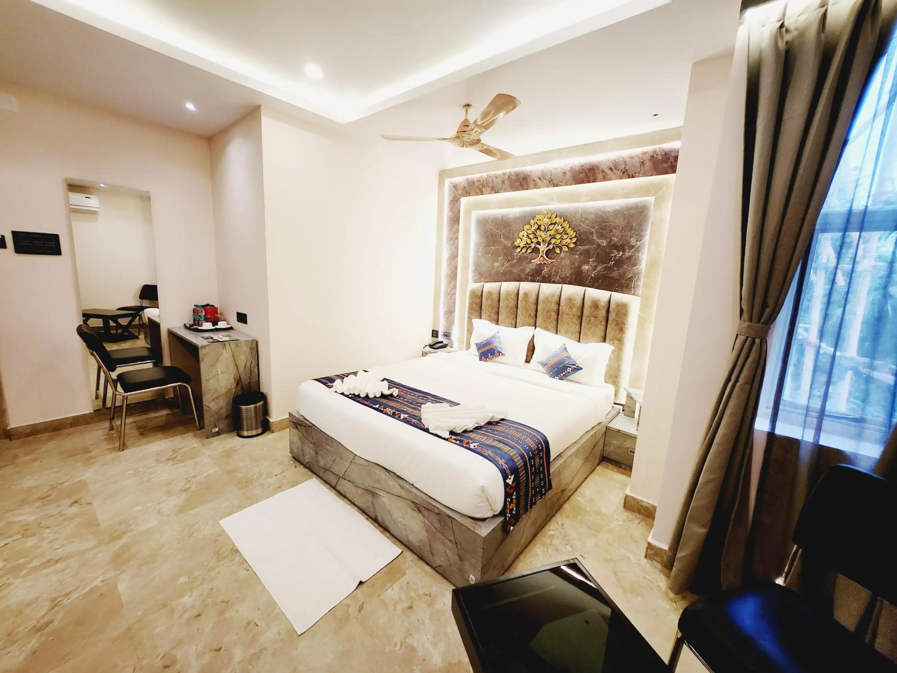 Bed in THE GREENSTAR INN PREMIUM