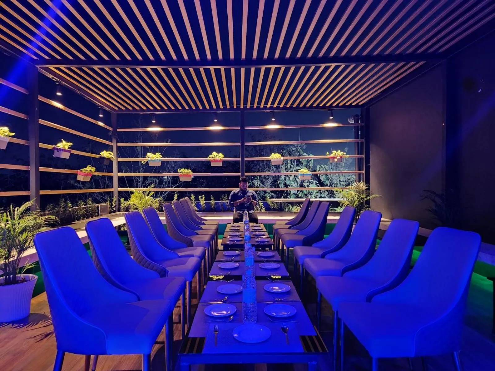 THE GREENSTAR INN PREMIUM