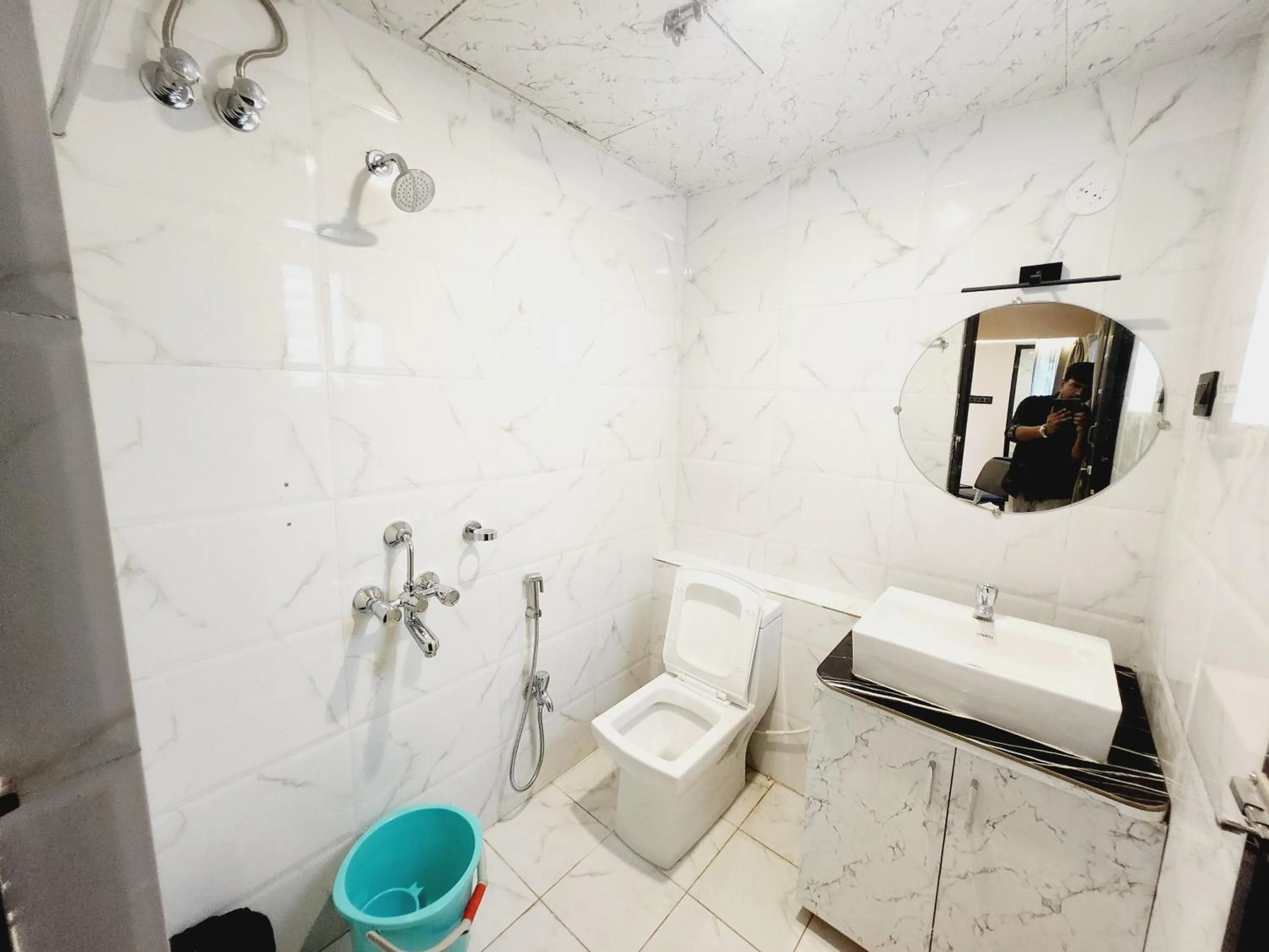 THE GREENSTAR INN PREMIUM