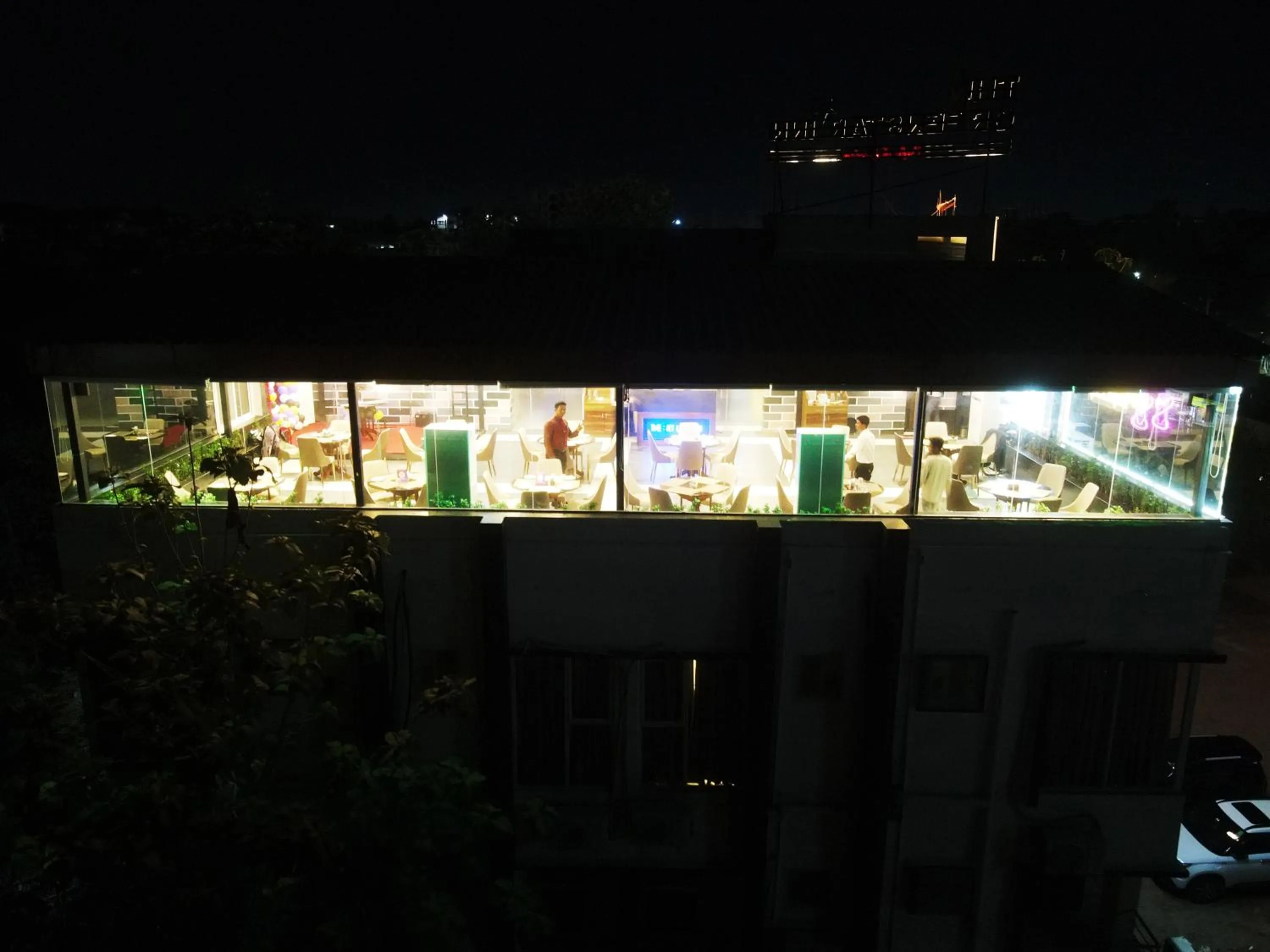 Restaurant/places to eat in THE GREENSTAR INN PREMIUM