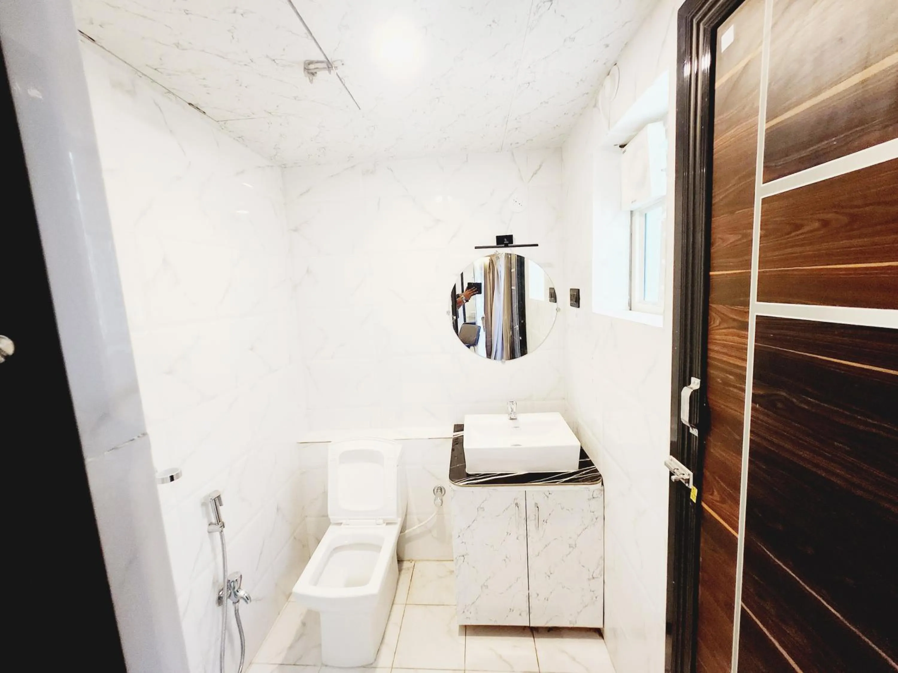 THE GREENSTAR INN PREMIUM