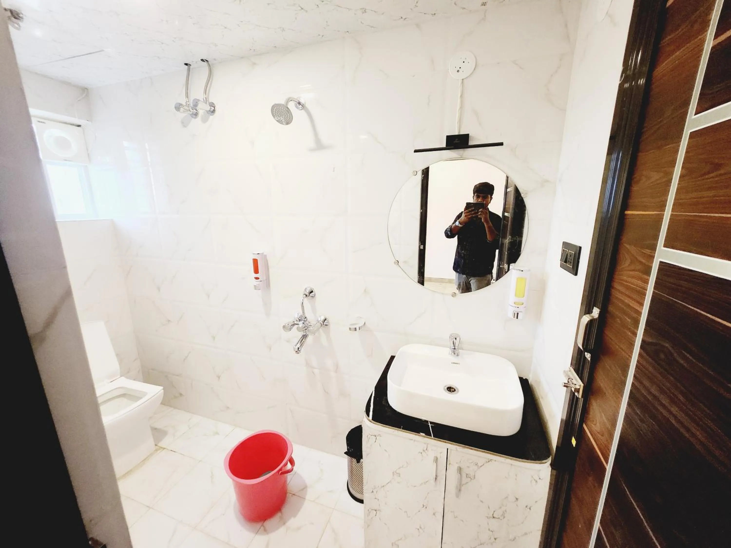 THE GREENSTAR INN PREMIUM