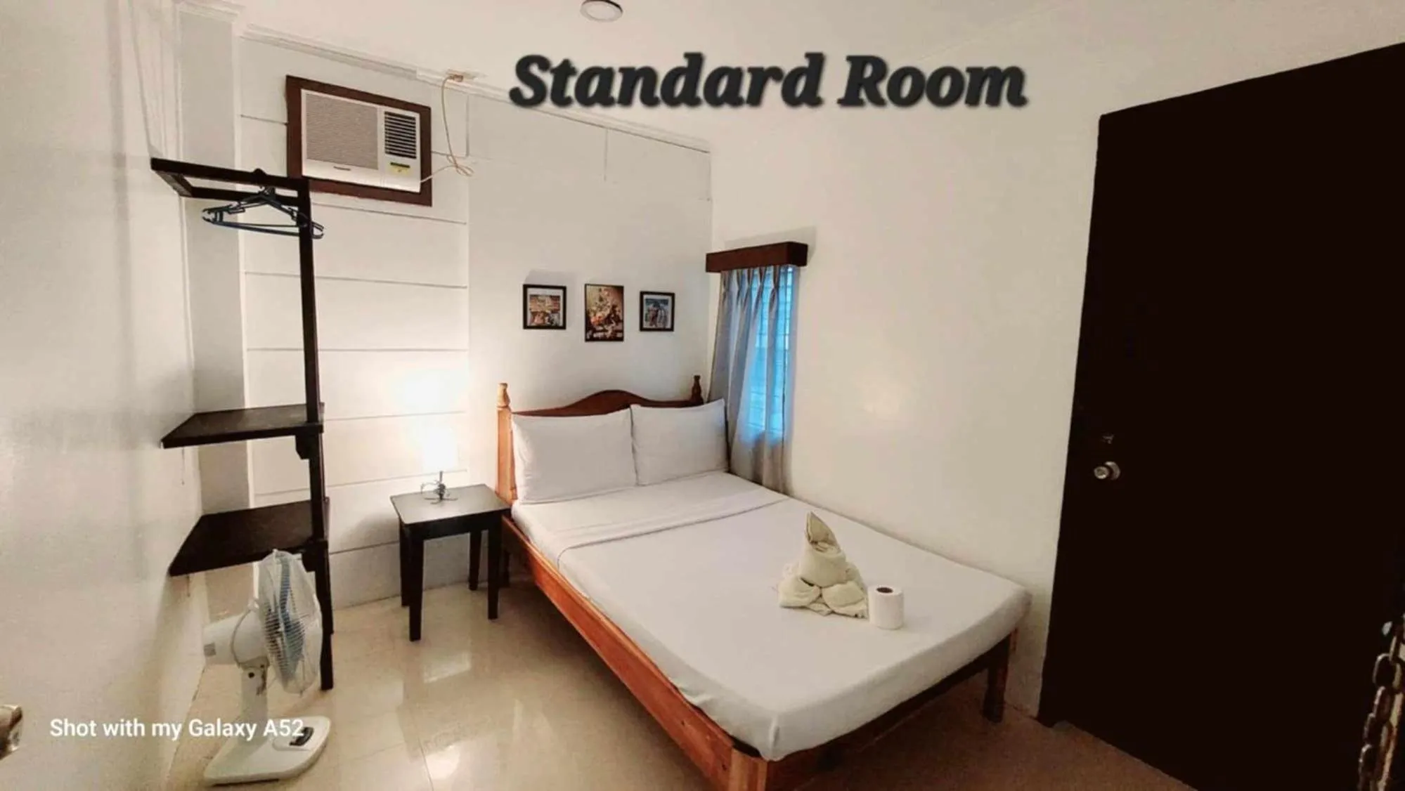 Bed in Island Hop Inn