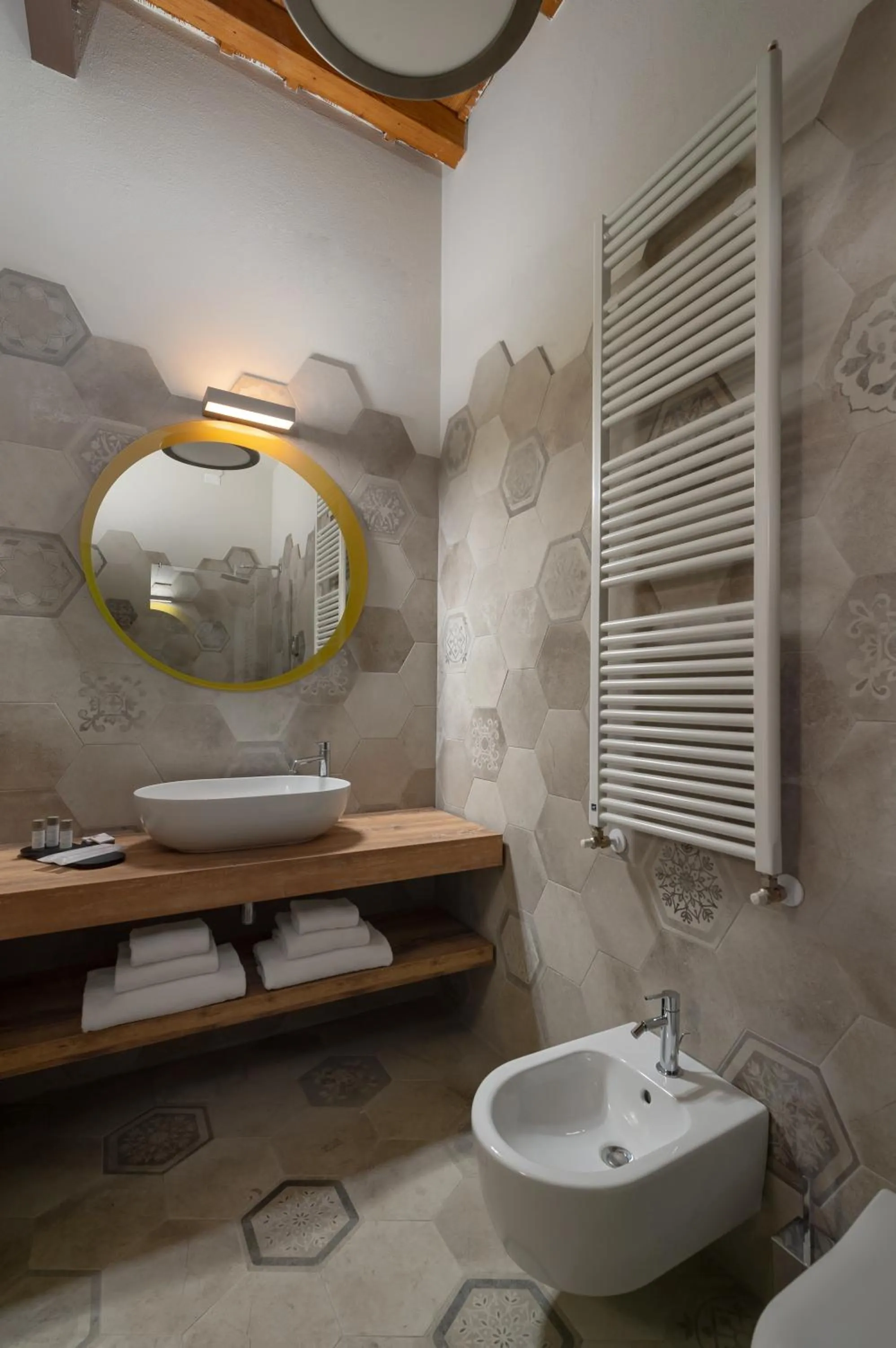 Toilet in Cà Uberti Palace Hotel, MantegnaHotels