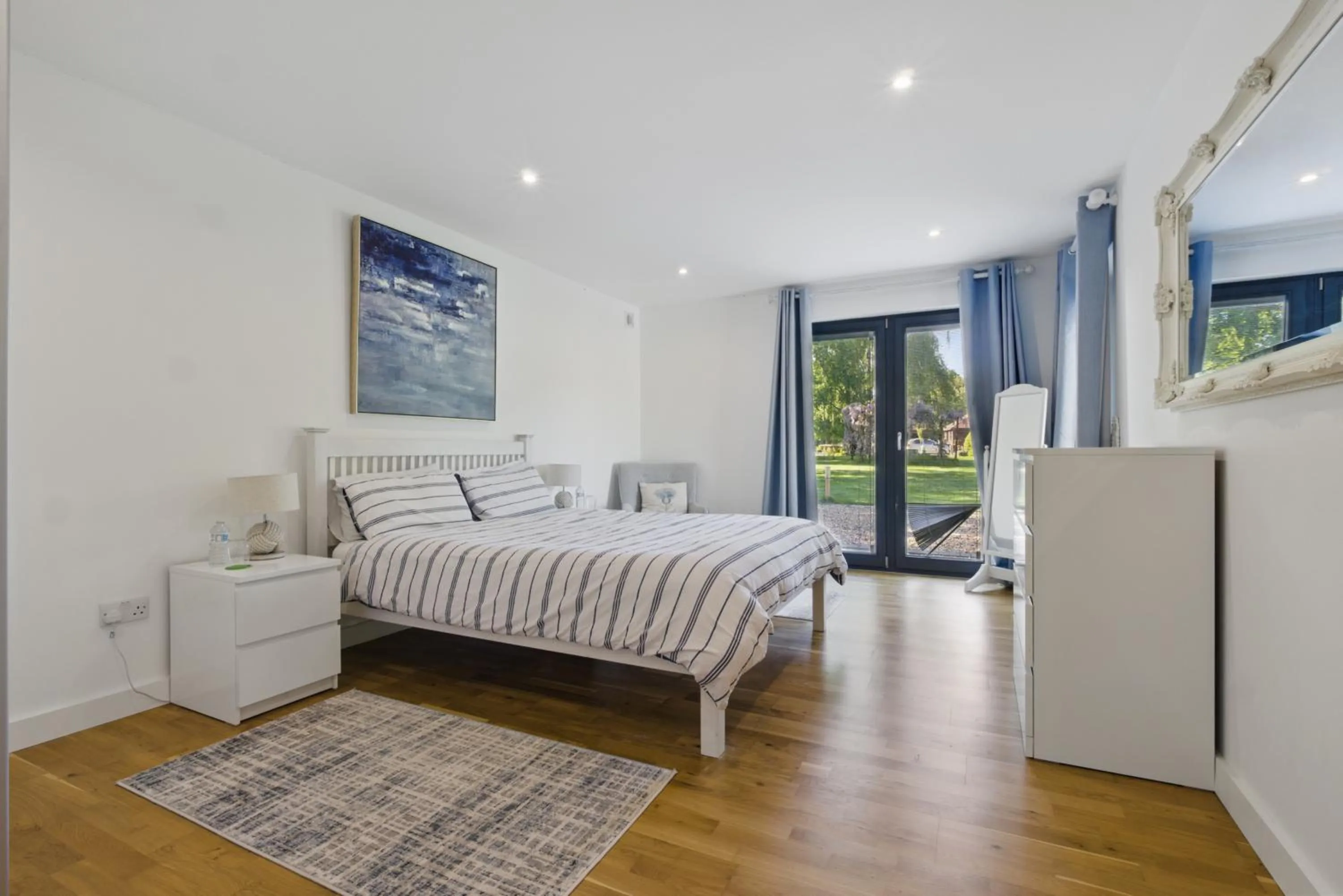 Bed in Countryside Annex- Sleeps 2 Free Parking & Garden