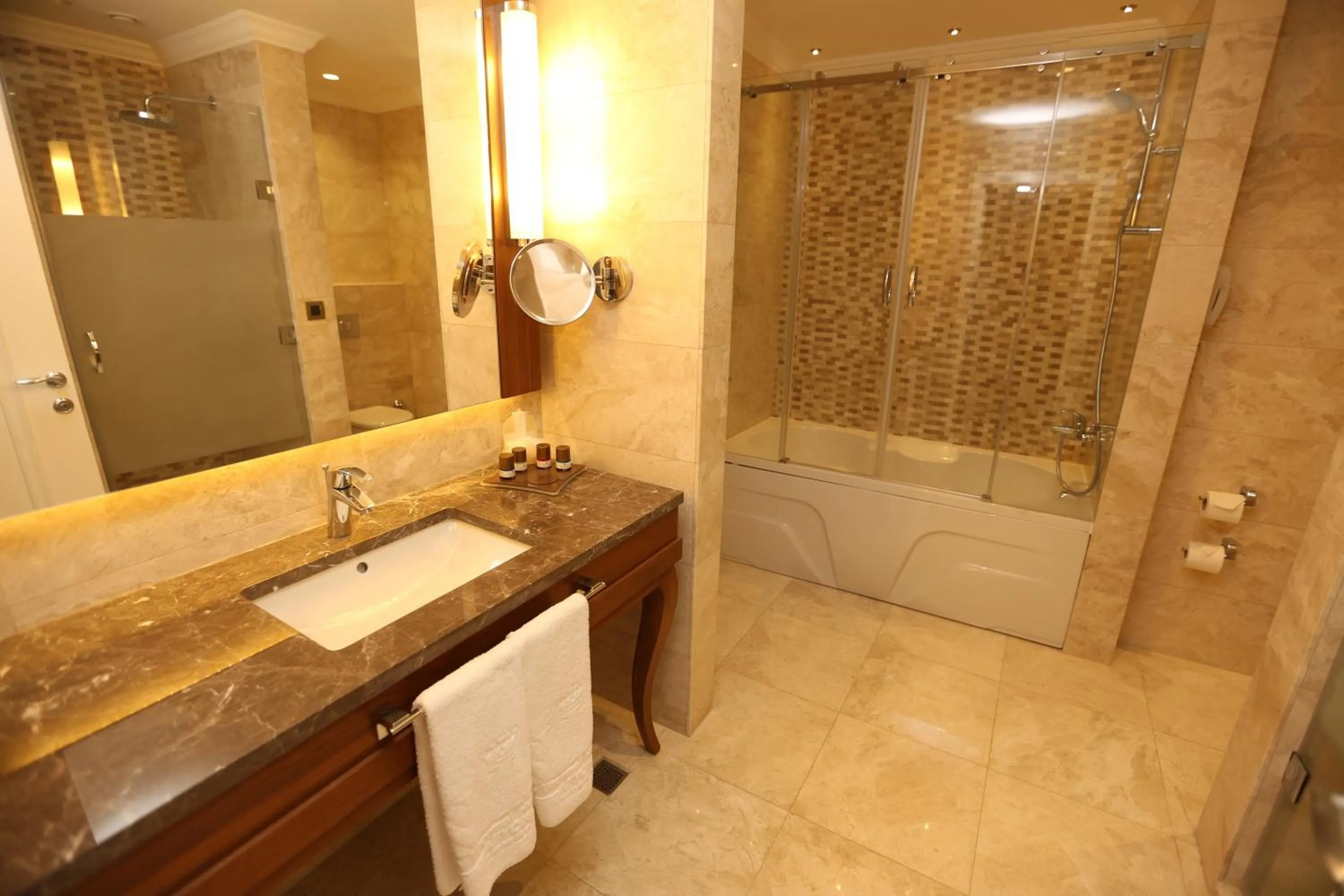 ALUSSO THERMAL HOTEL SPA