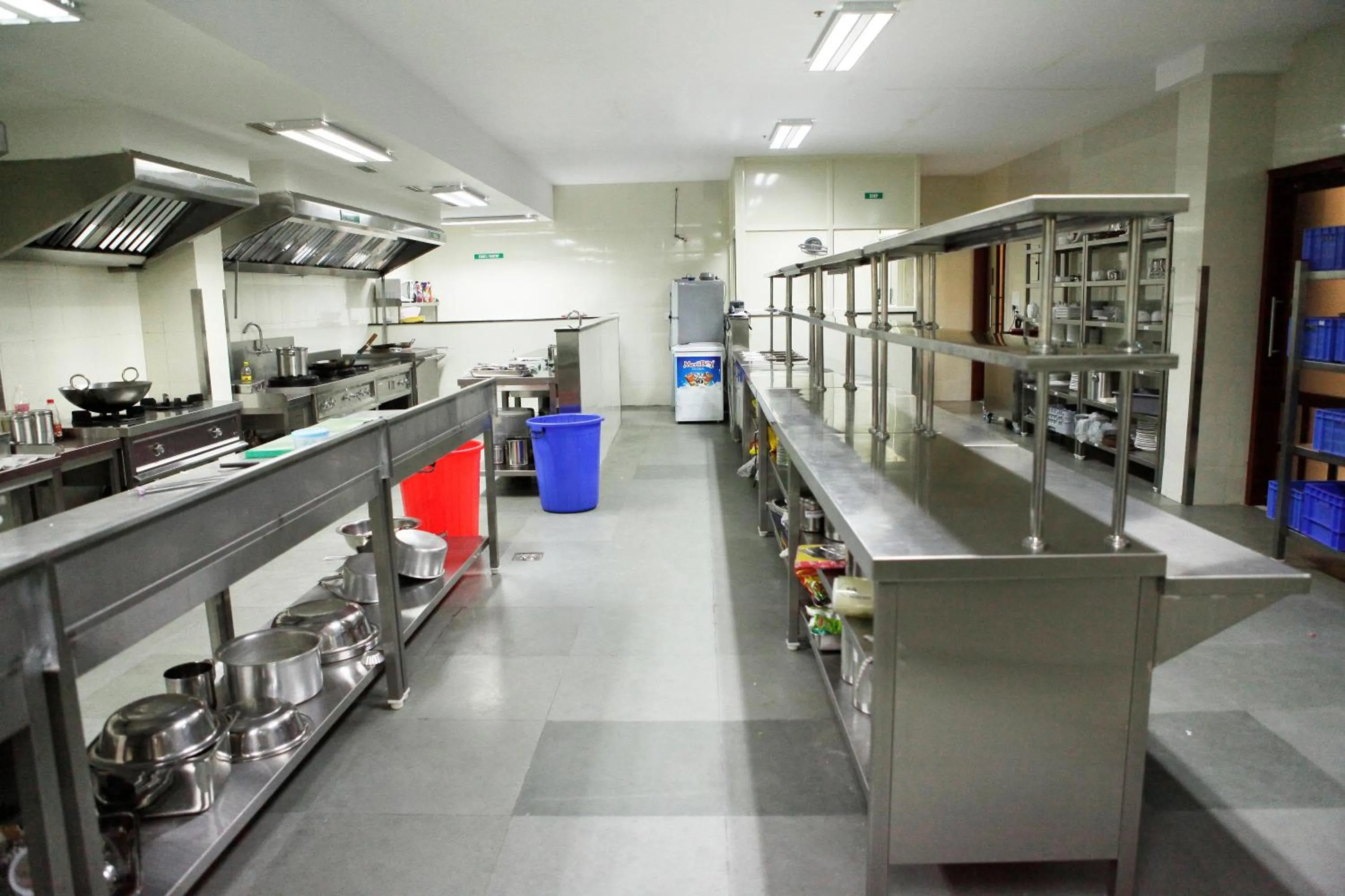 Kitchen or kitchenette in Athirappilly Residency Chalakudy