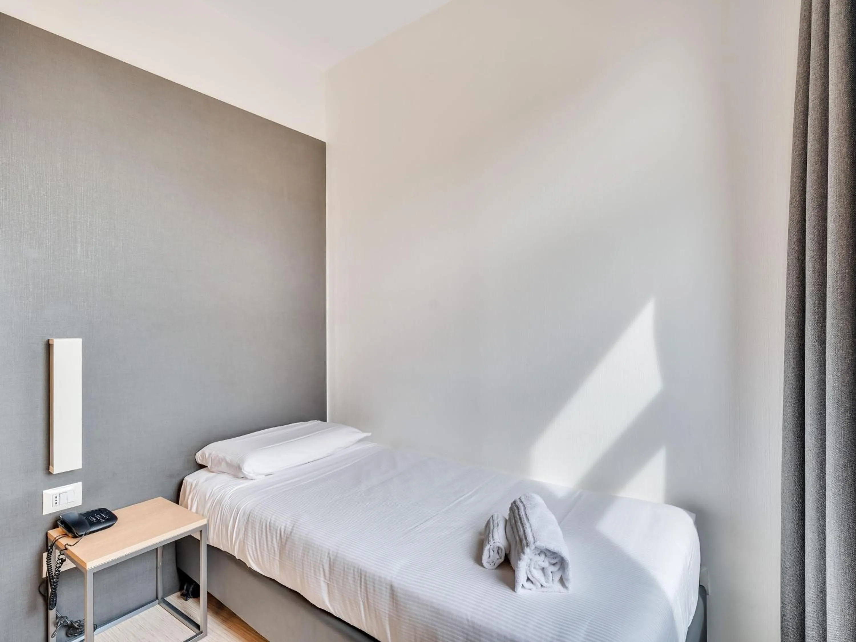 Photo of the whole room, Bed in B&B Hotel Milano Aosta