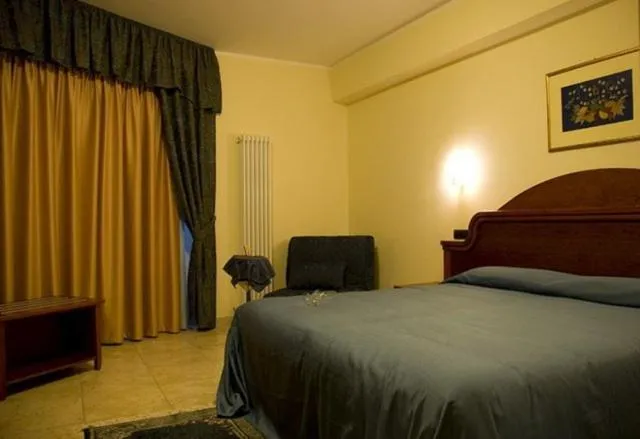 Other, Bed in Hotel Duca Di Calabria