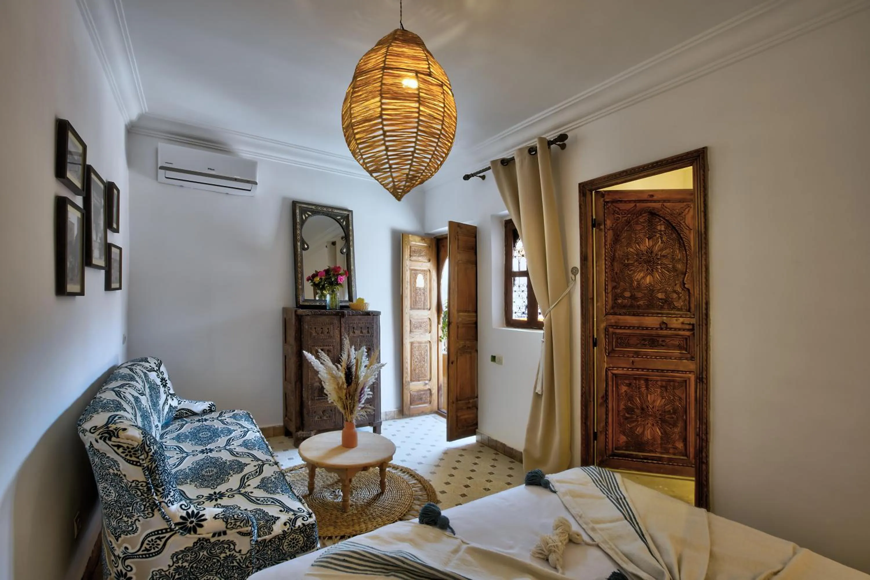 Photo of the whole room, Bed in Riad Arabkech