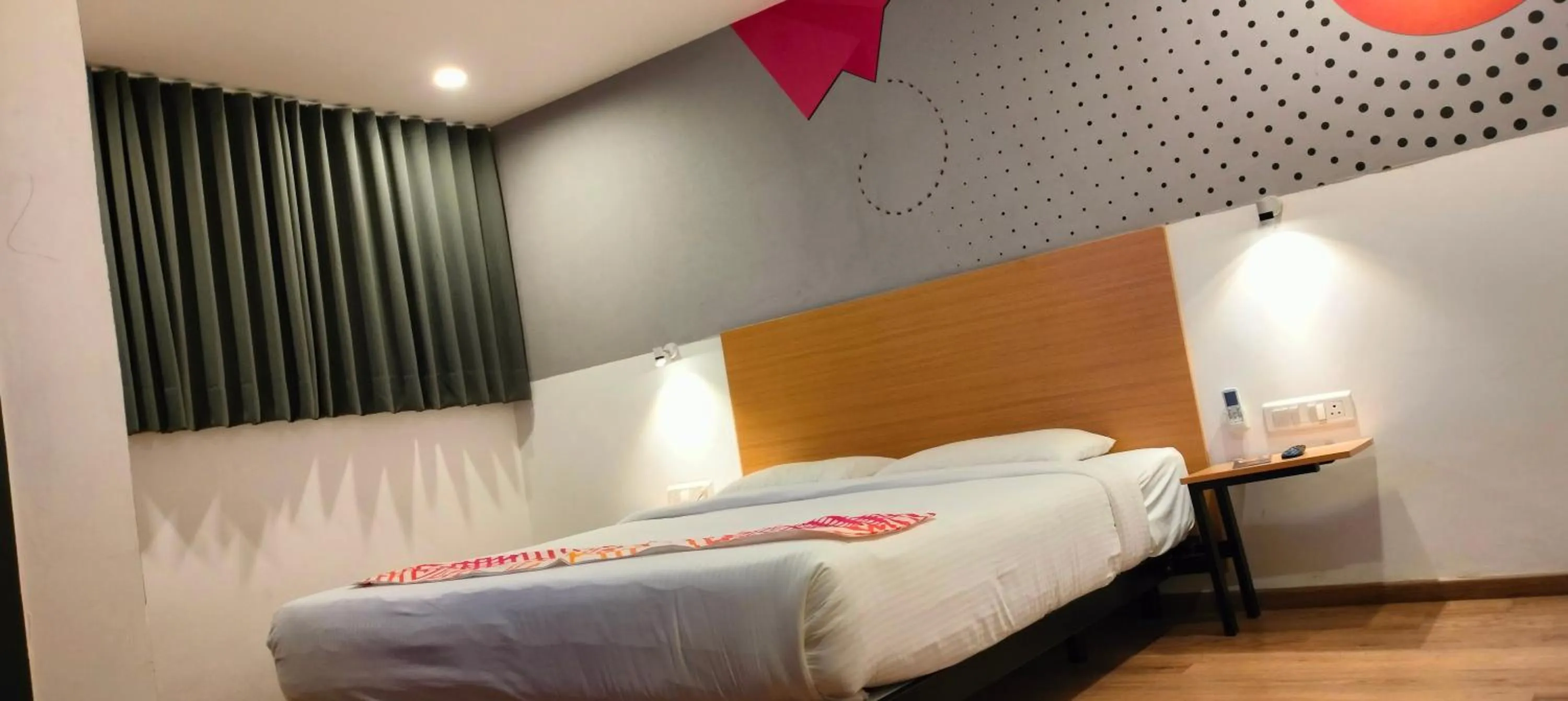 Bed in Ginger Ahmedabad RTO Circle