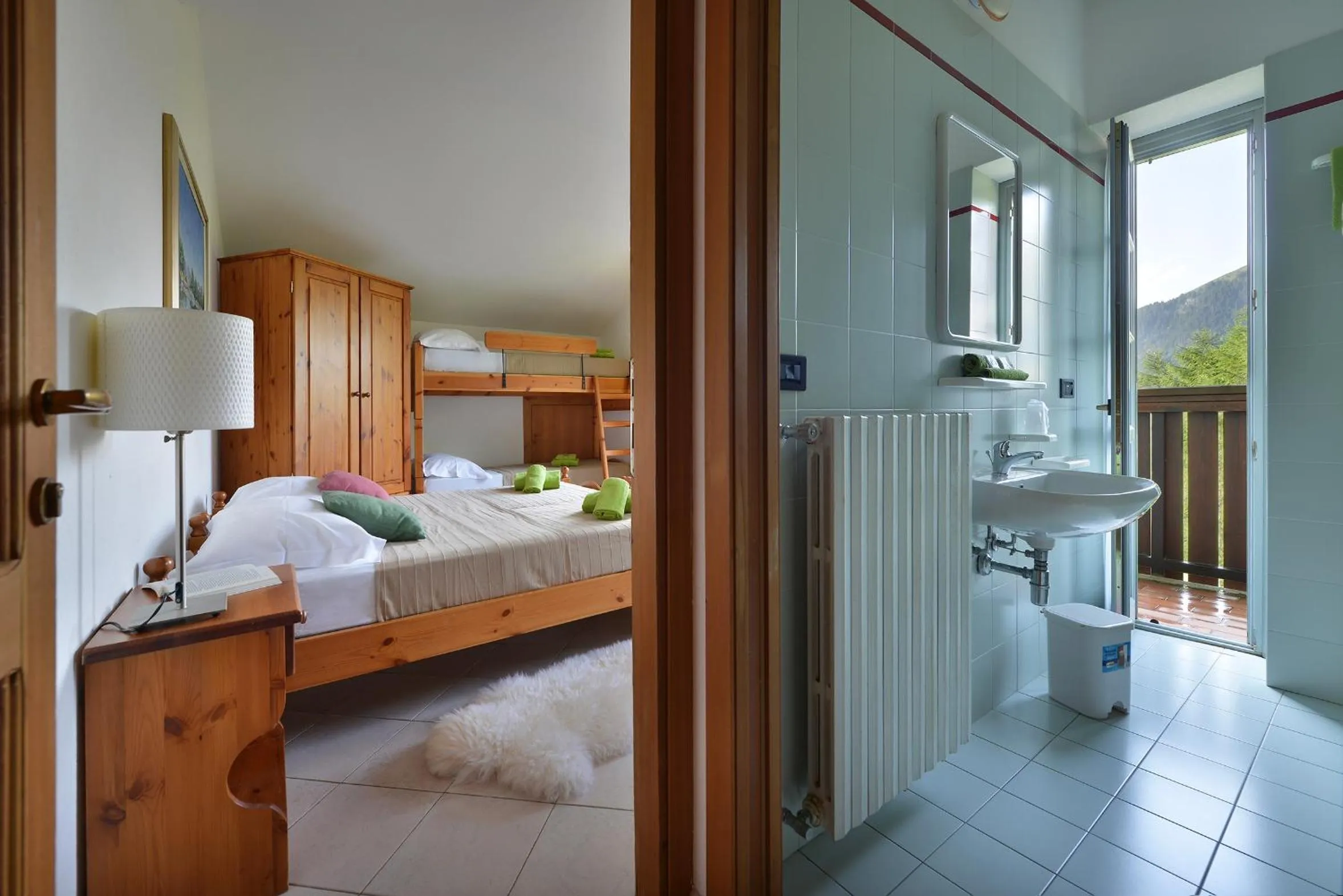 Bed in Albergo Casa Alpina San Luigi