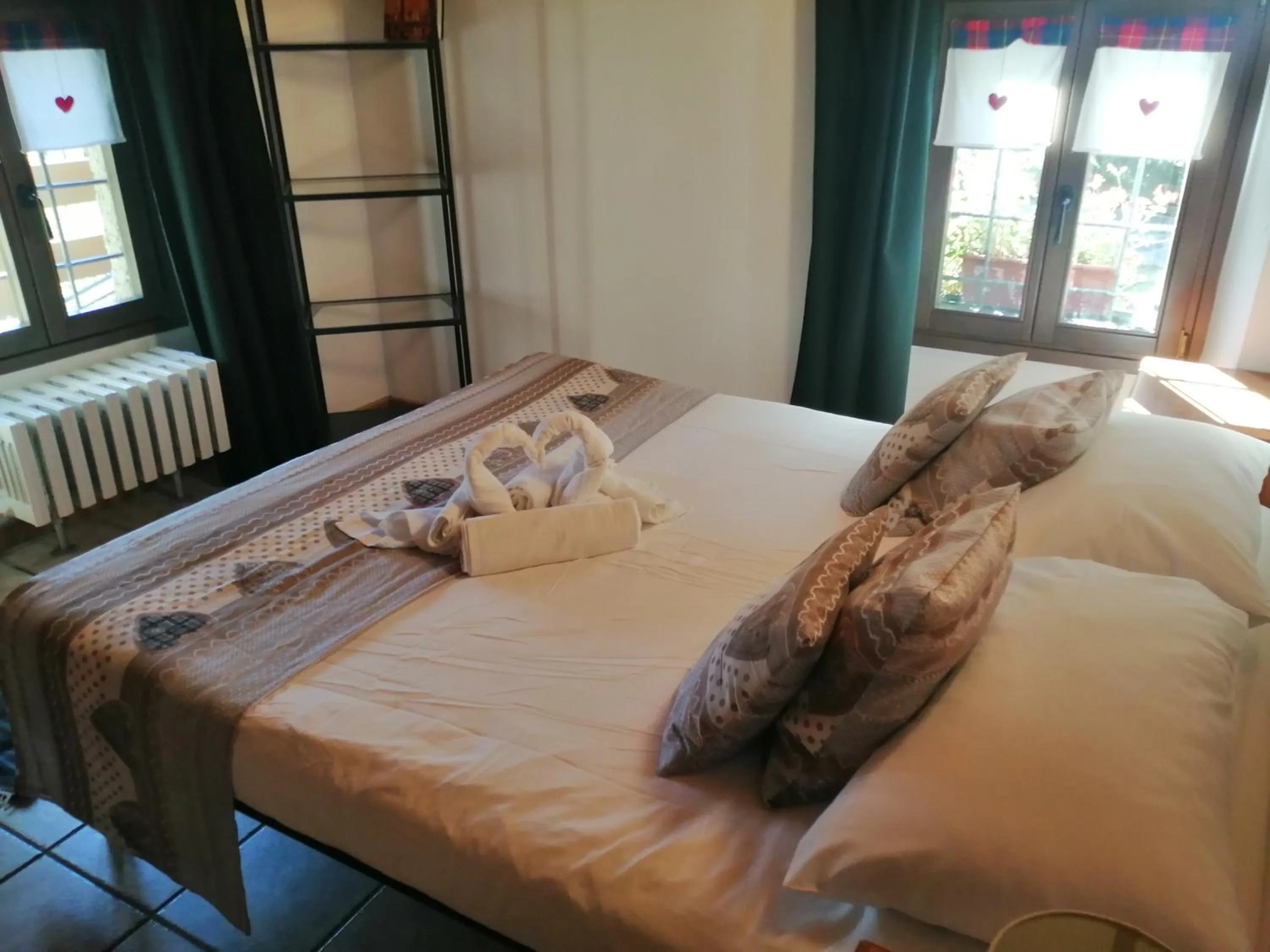 Bed in Albergo Casa Alpina San Luigi