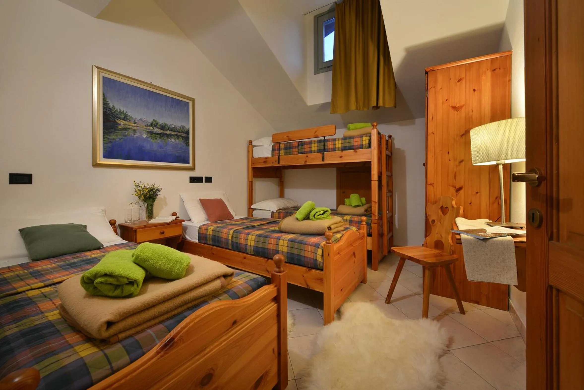 Bed in Albergo Casa Alpina San Luigi