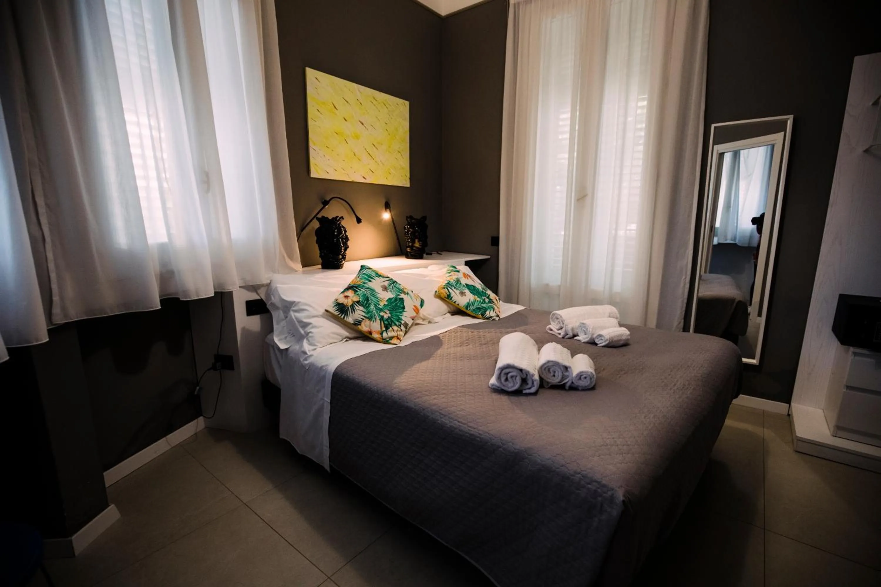 Bedroom, Bed in Villa Calipso