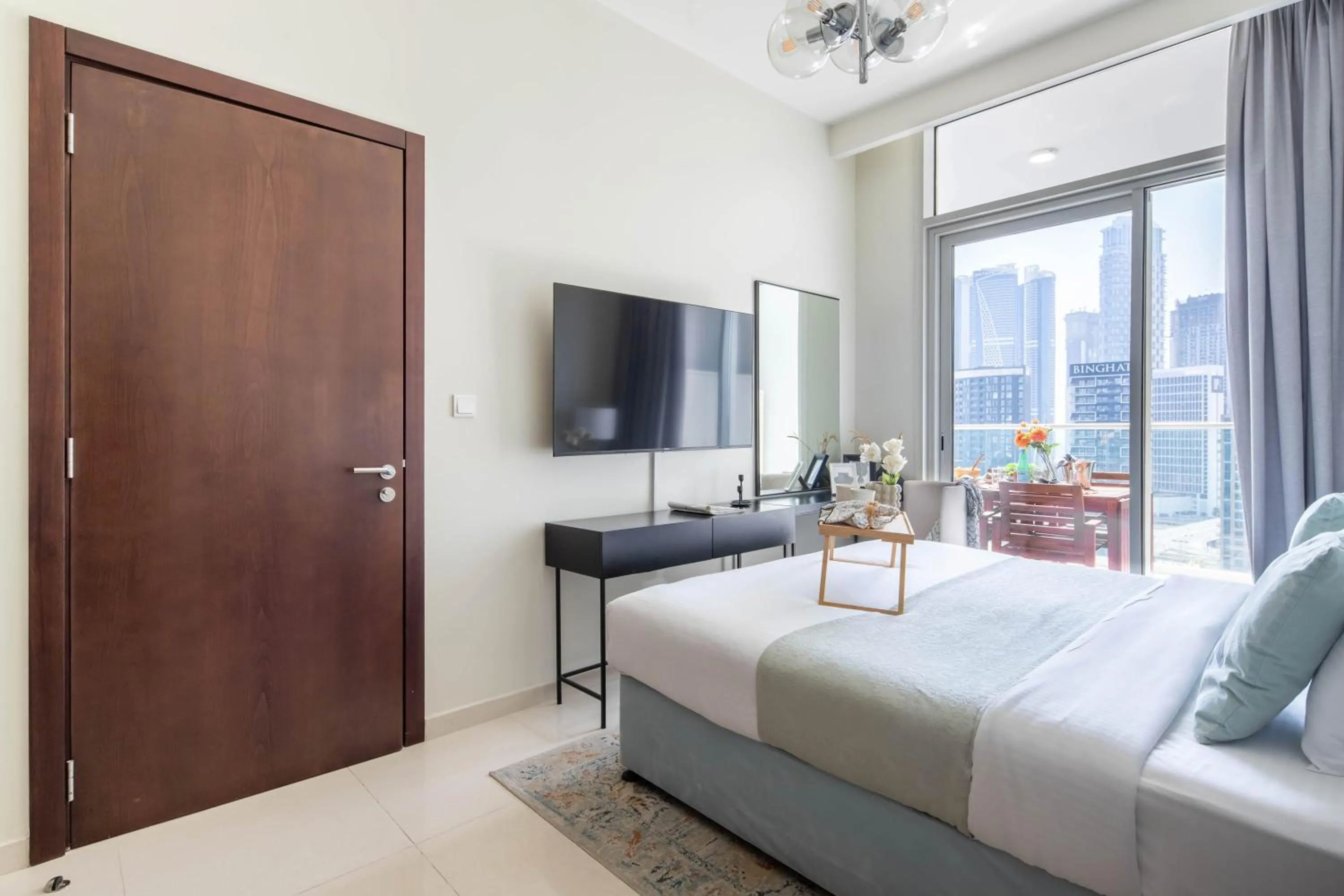 Bed in Frank Porter - Vera Residence