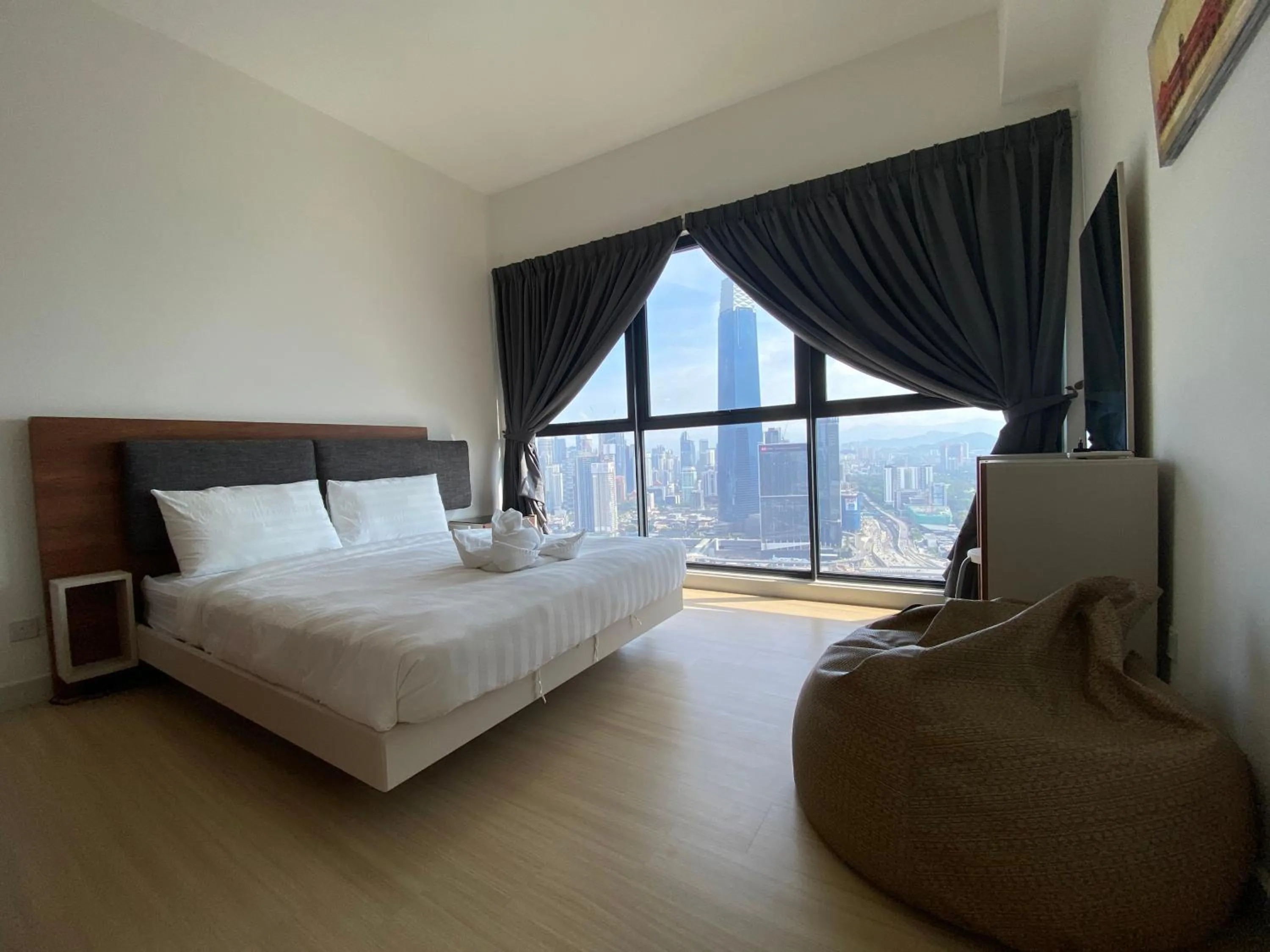 Bed in Infini Suites@ Continew Residence KL