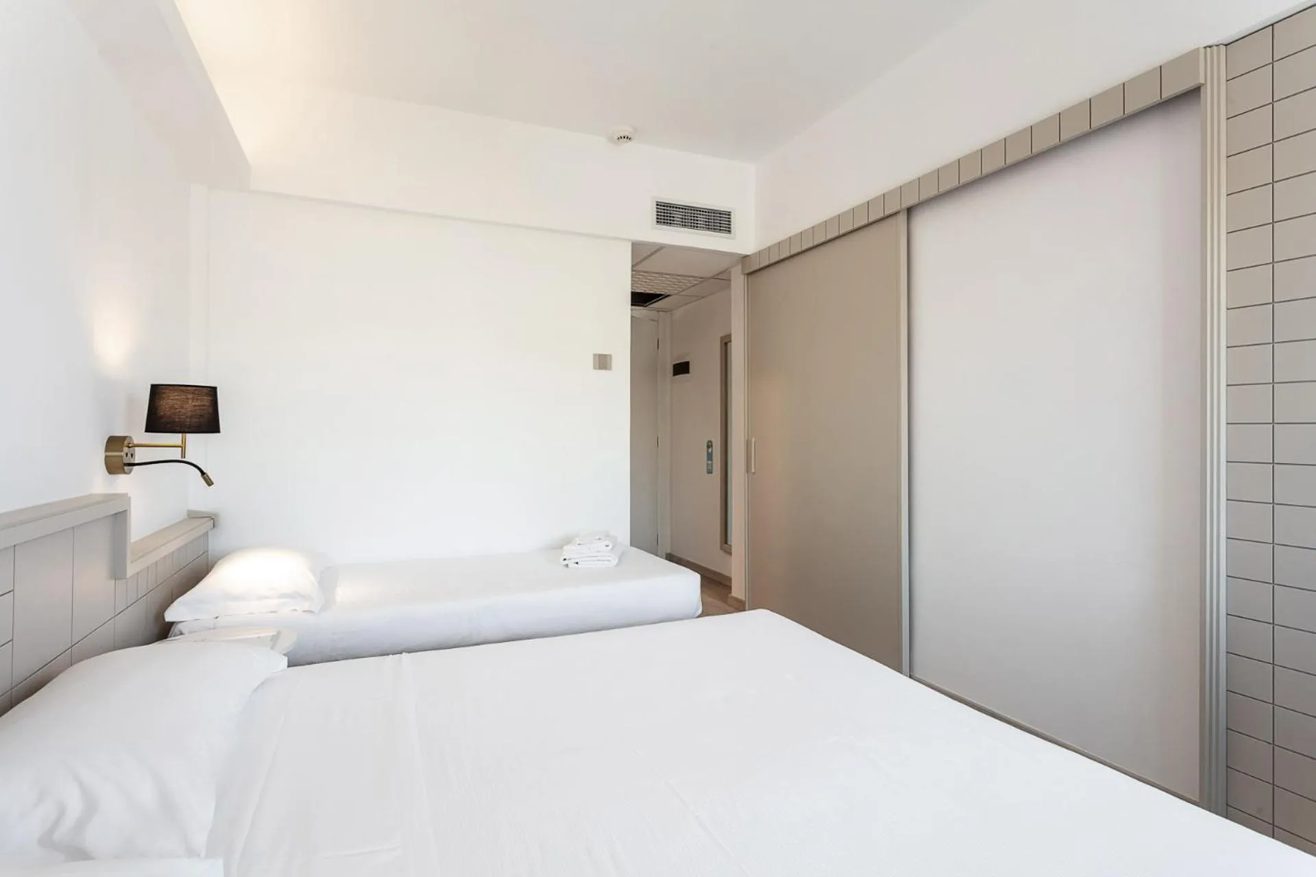 Bed in Hotel Carlo Felice Sassari