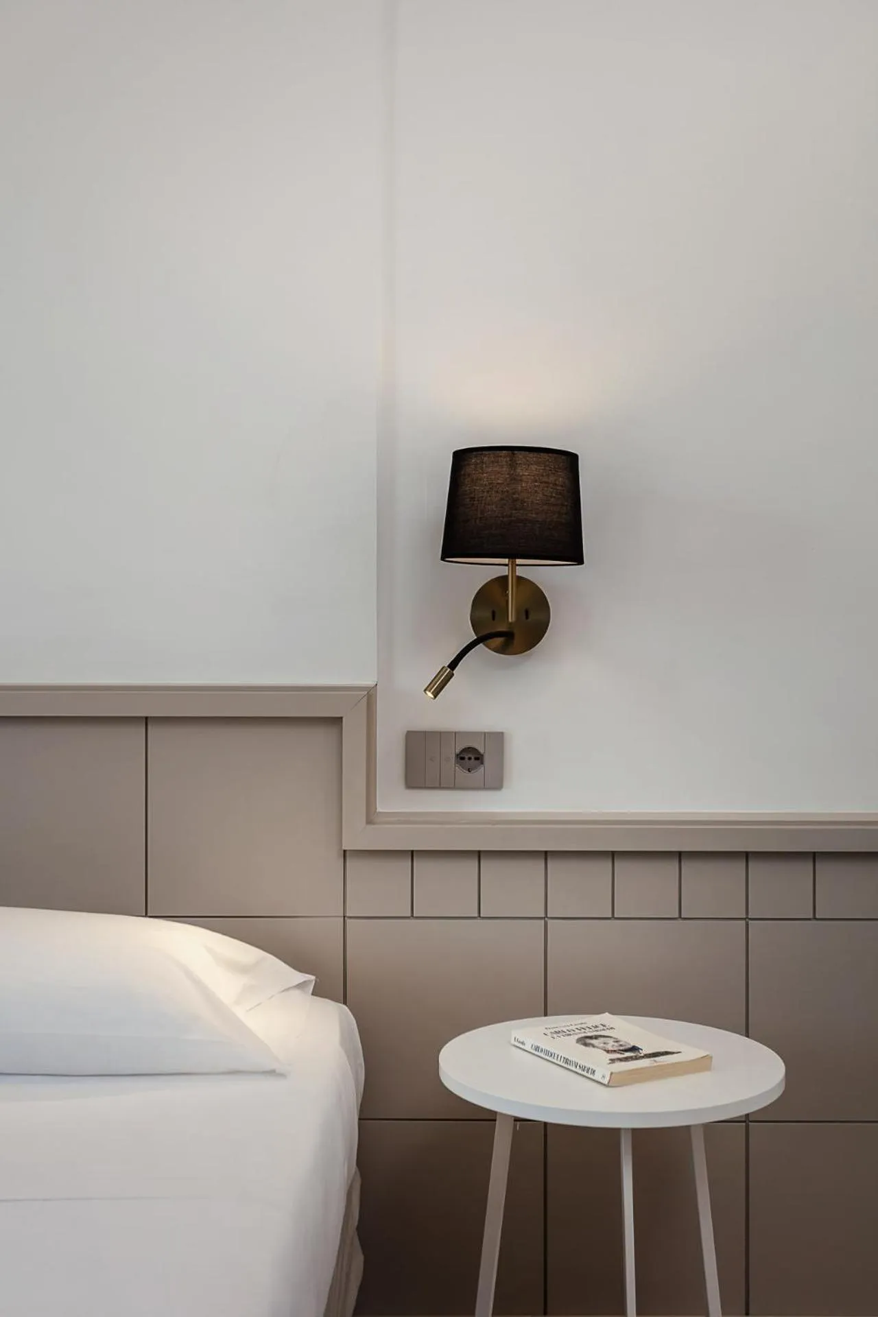 Bed in Hotel Carlo Felice Sassari